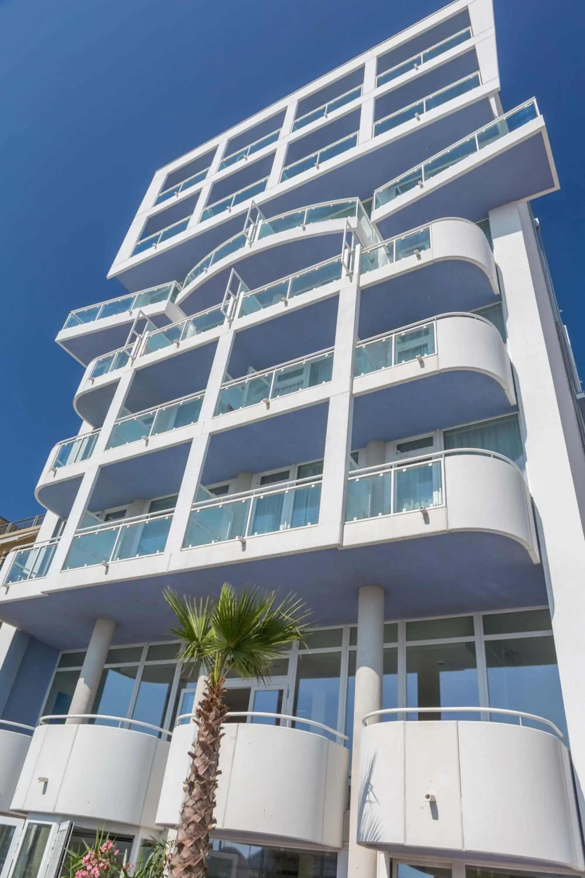 Property building in Hotel Mediterraneo Property building in Hotel Mediterraneo