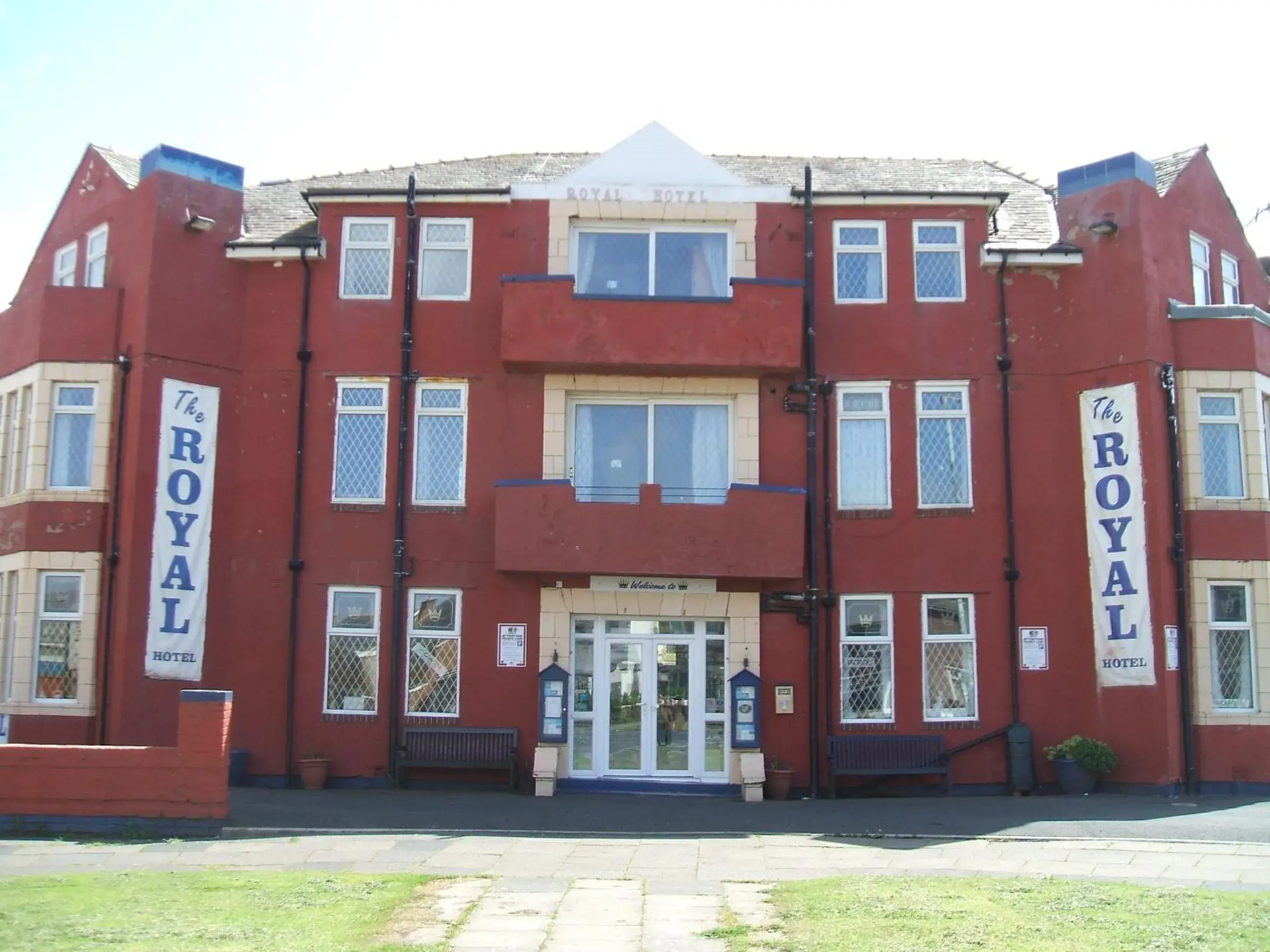 Royal Hotel Royal Hotel
