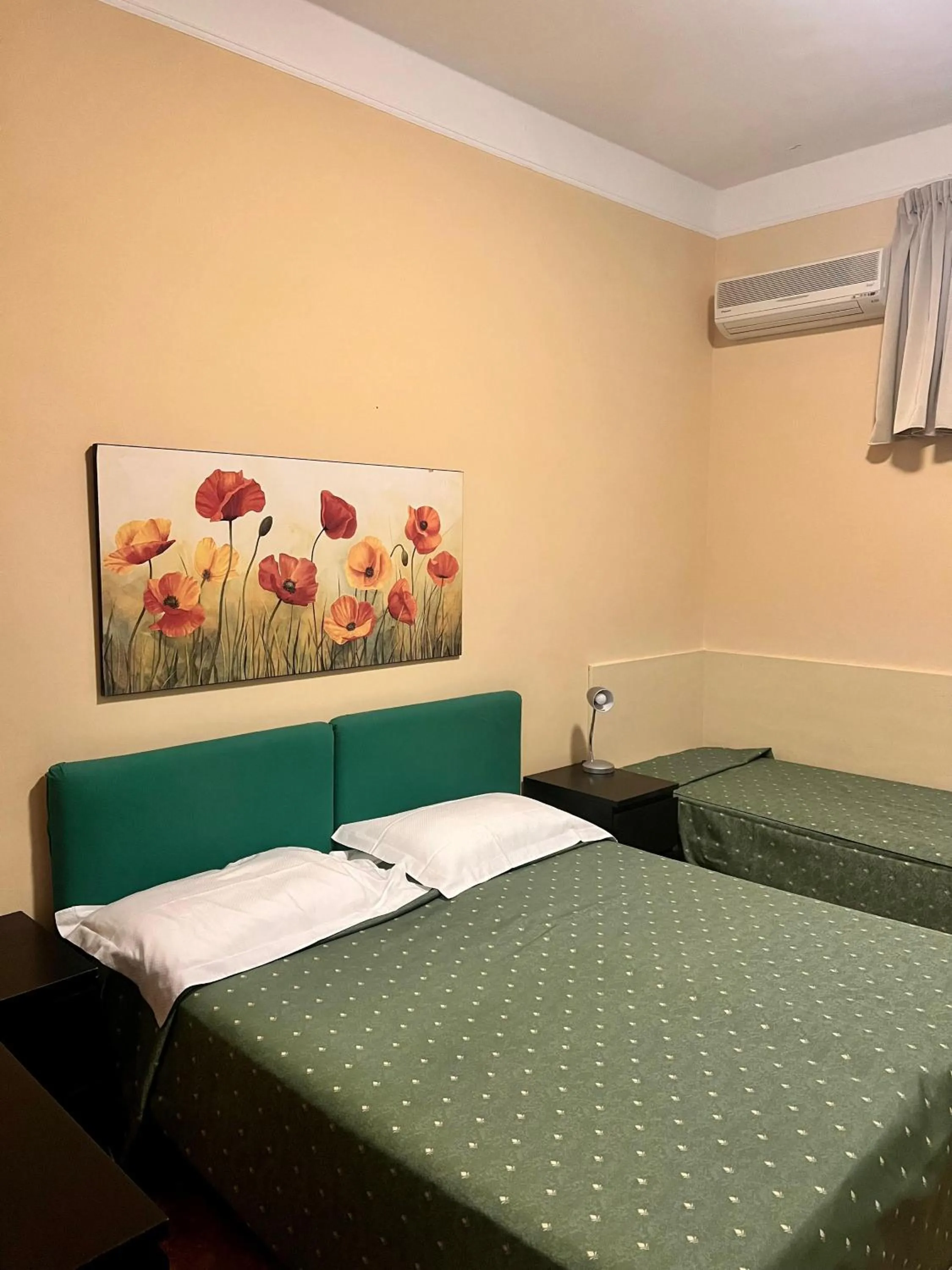 Bed in Hotel Gabriella