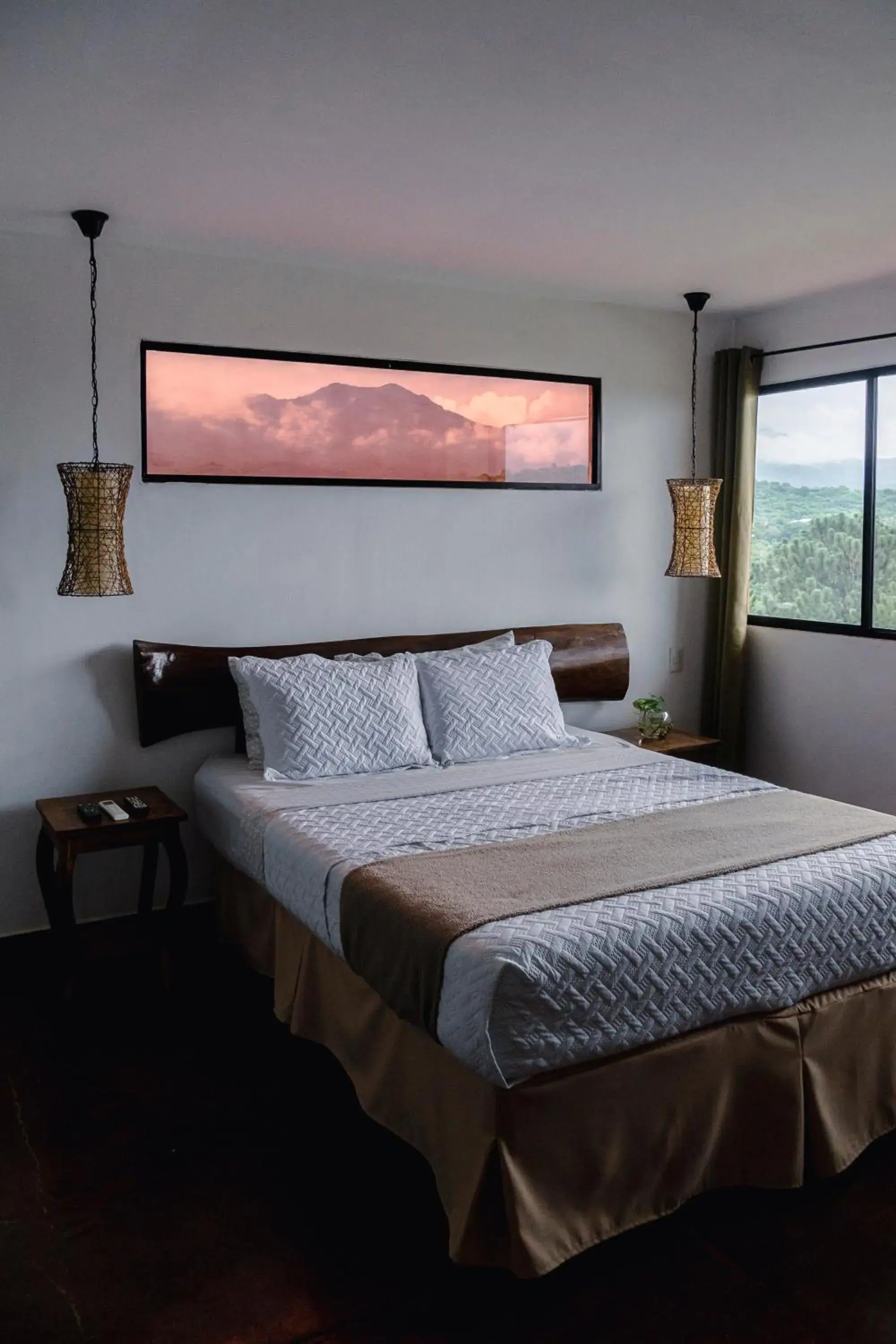 Deluxe Double or Twin Room with Mountain View in Hotel Juayua Deluxe Double or Twin Room with Mountain View in Hotel Juayua