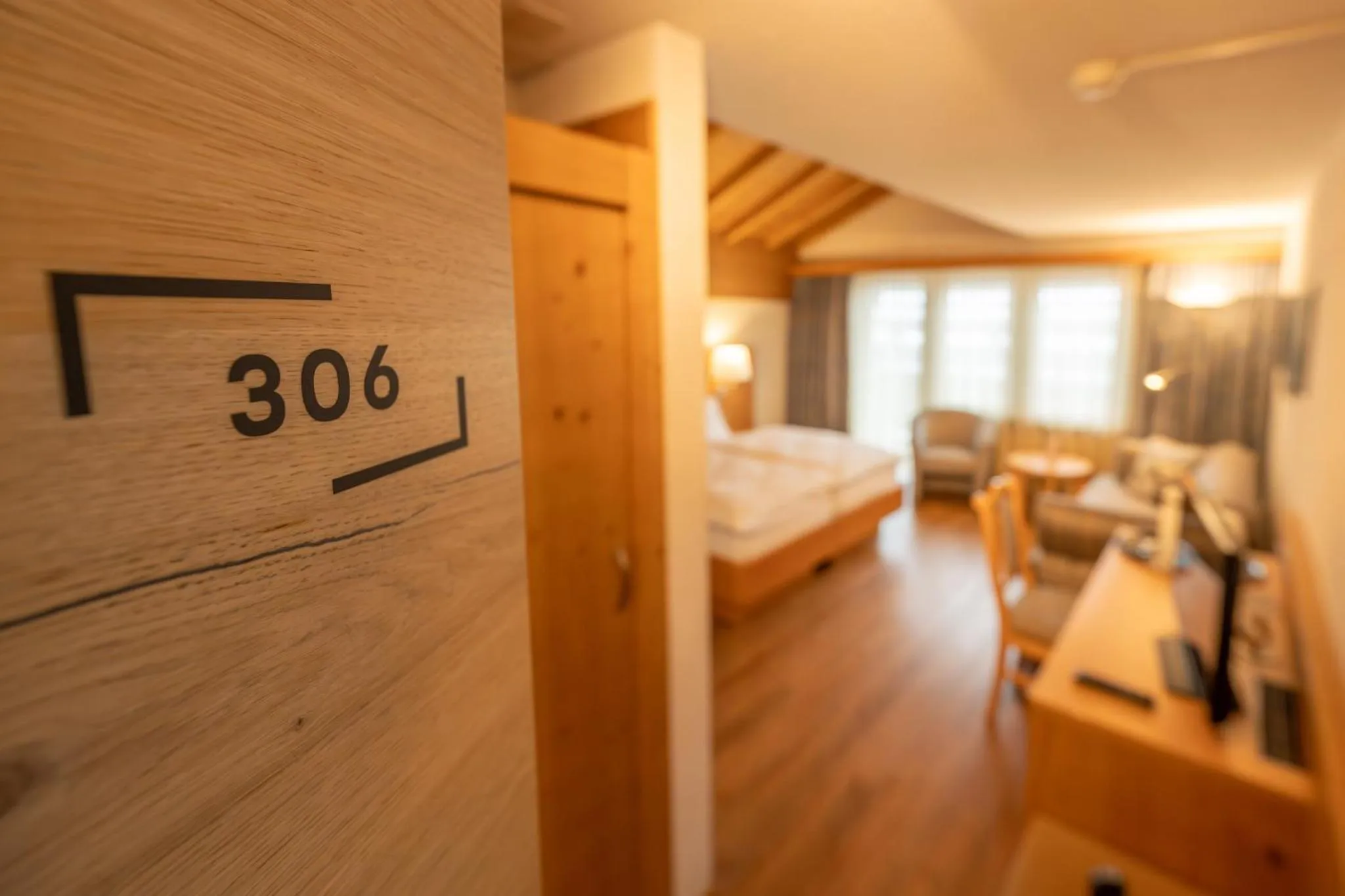 Staff, Bed in Hotel Sarazena