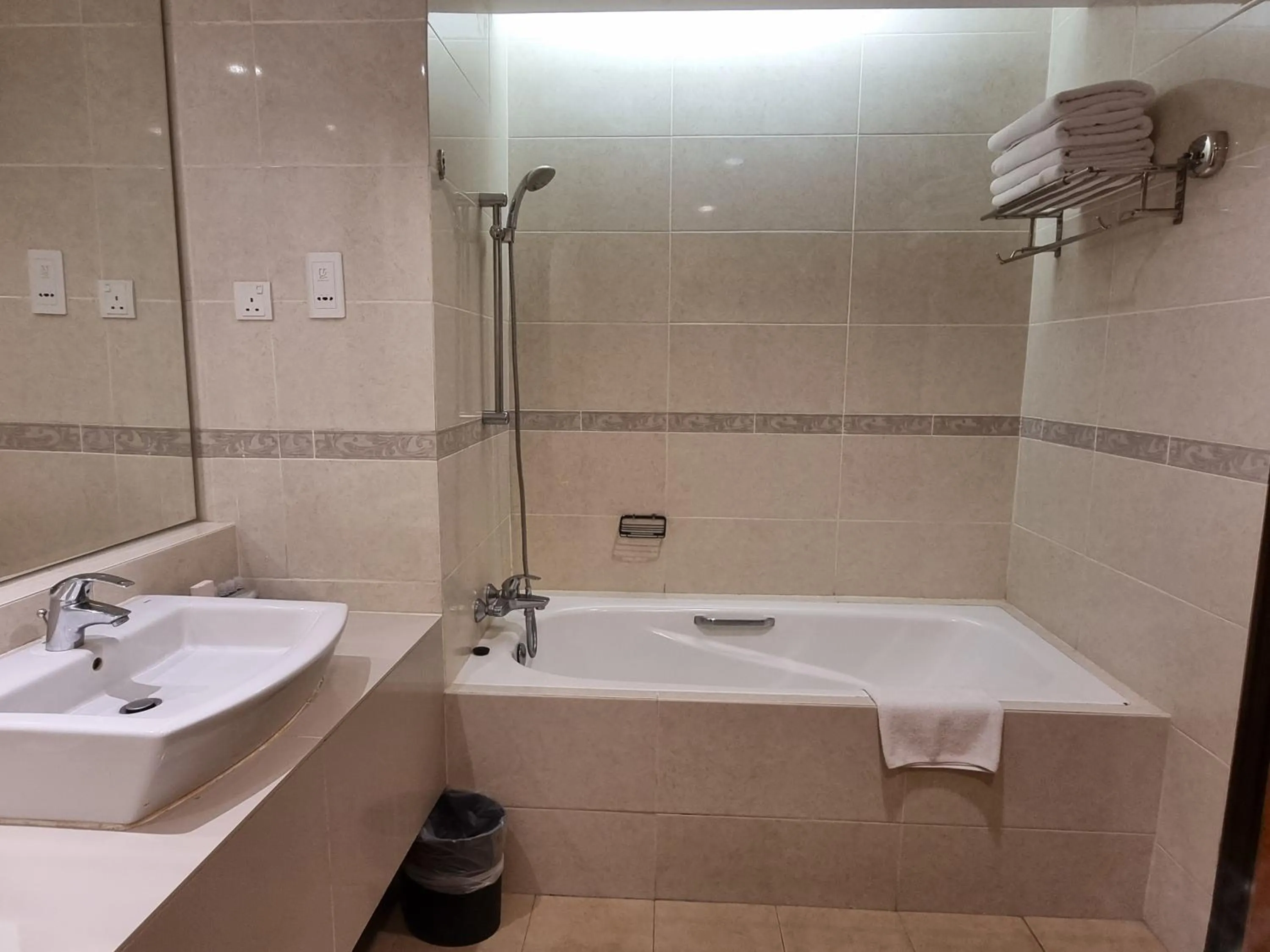 Shower in Heritage Hotel Cameron Highlands