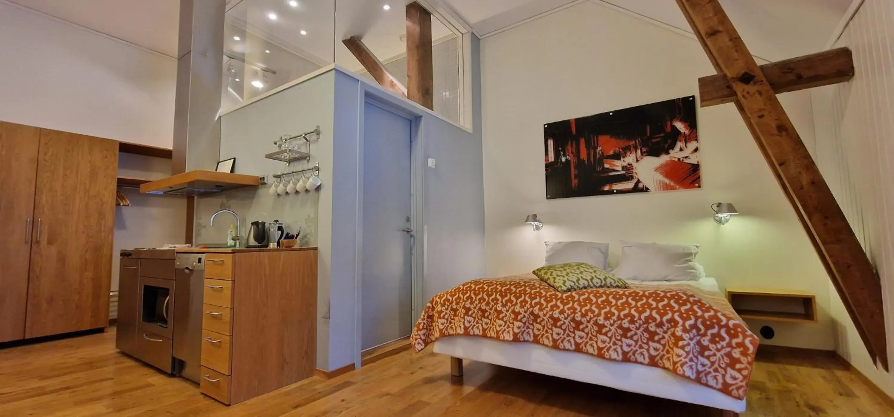 Toilet, Bed in Vertshuset Røros Toilet, Bed in Vertshuset Røros