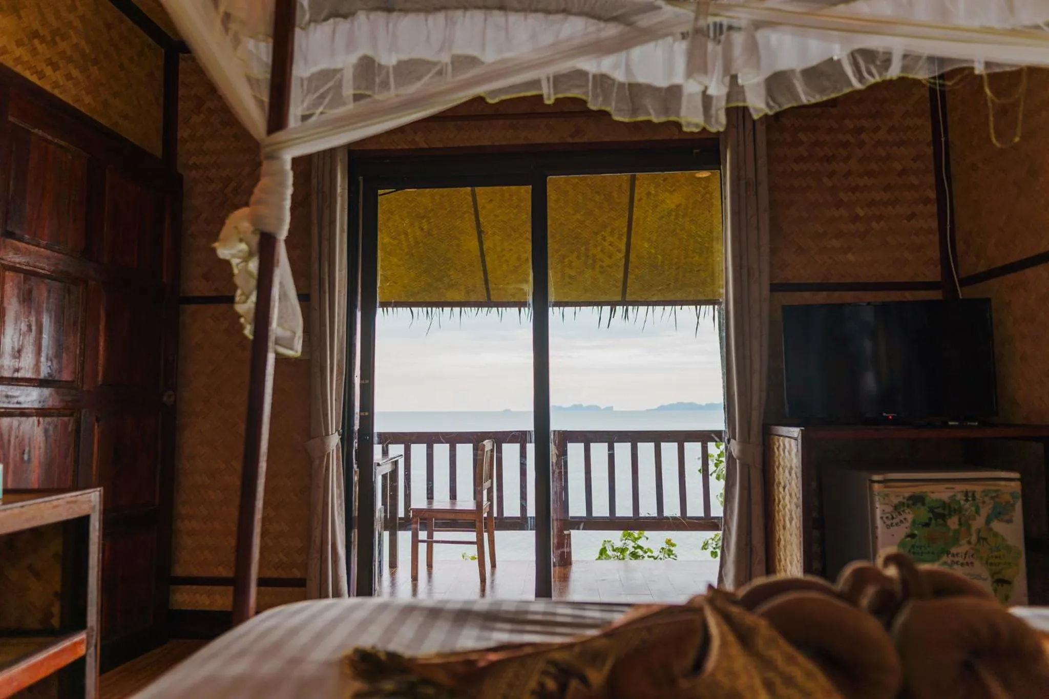 View (from property/room), Bed in Koh Jum Resort