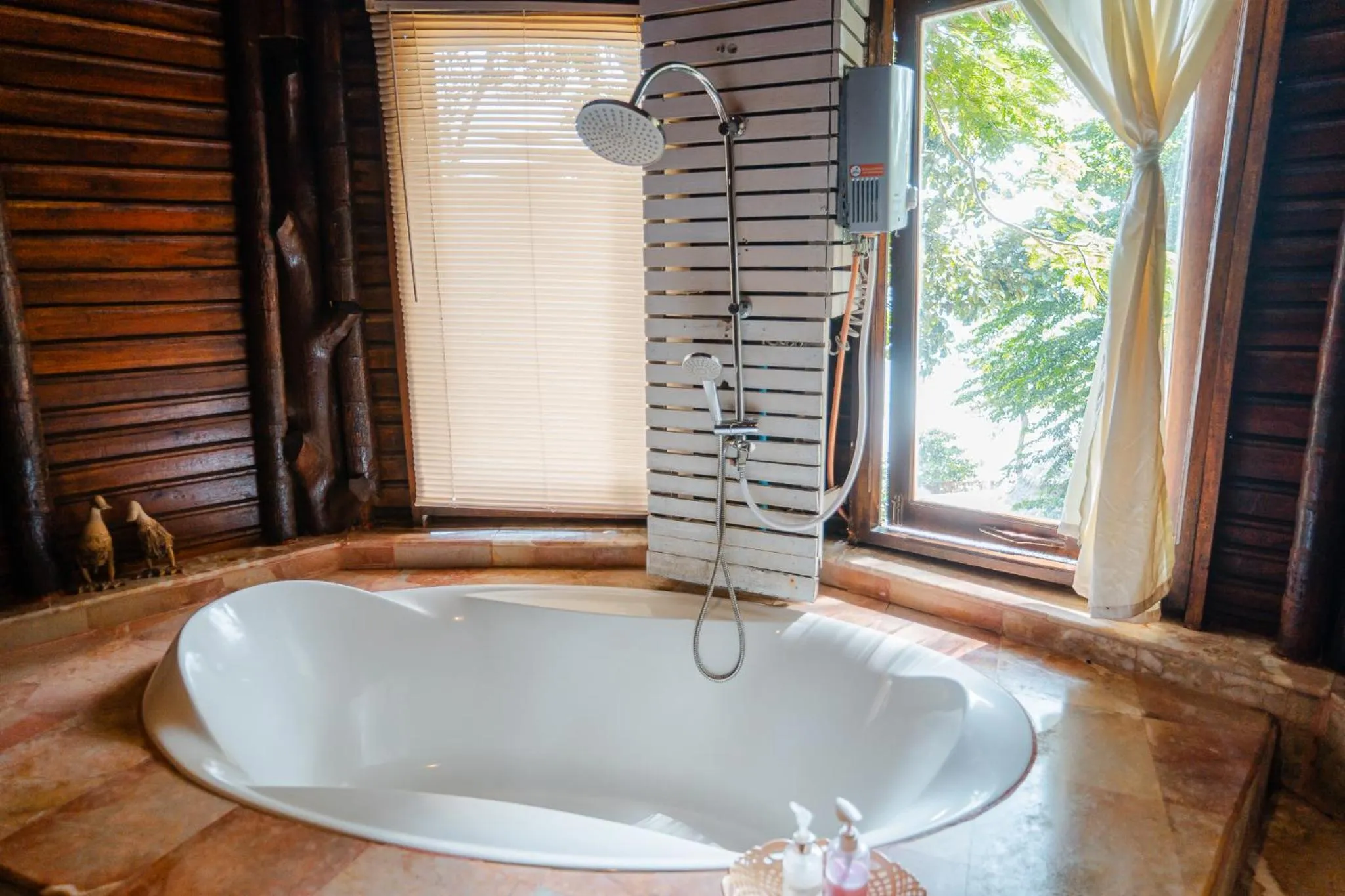 Bath in Koh Jum Resort