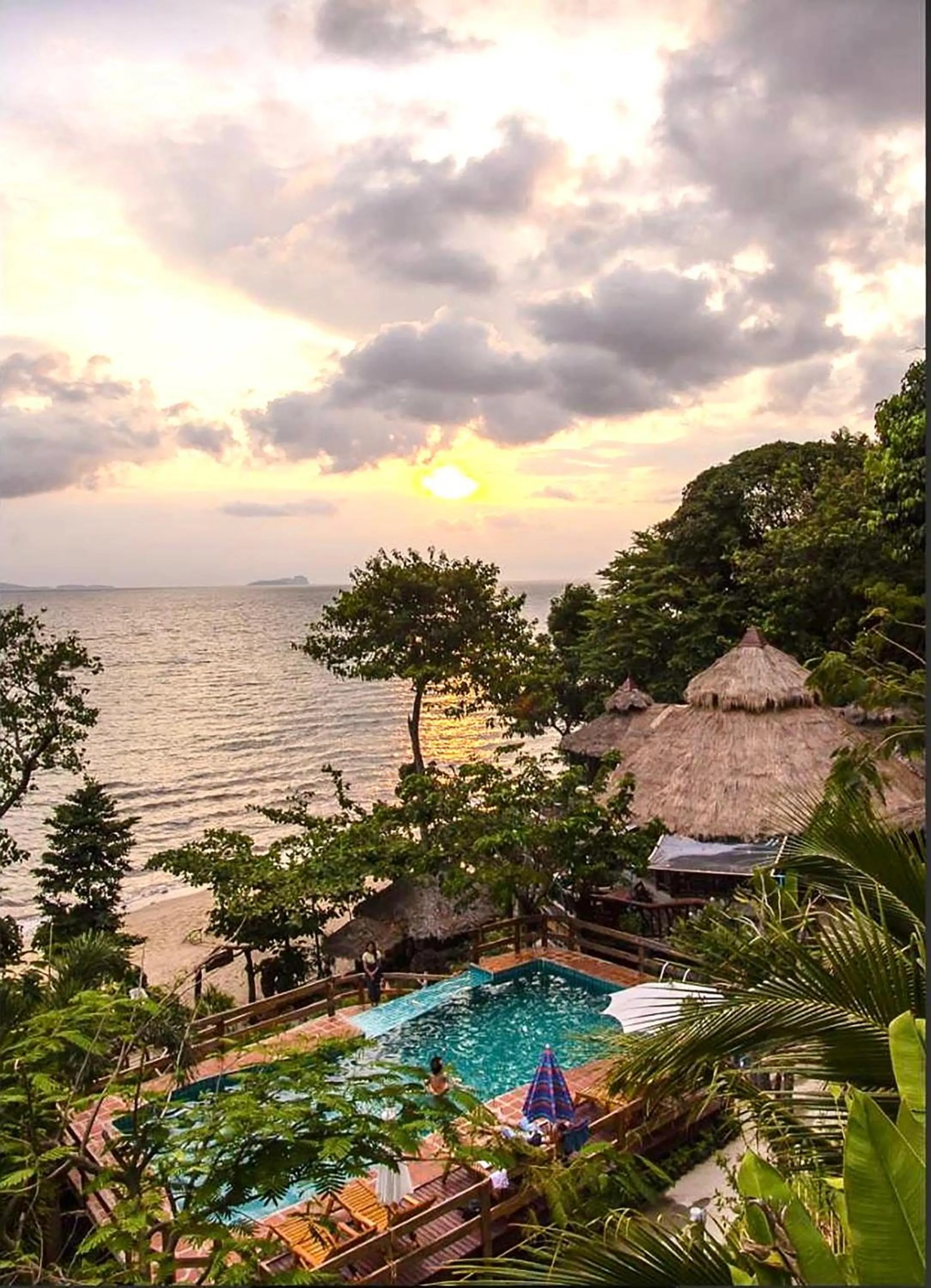 Property building in Koh Jum Resort