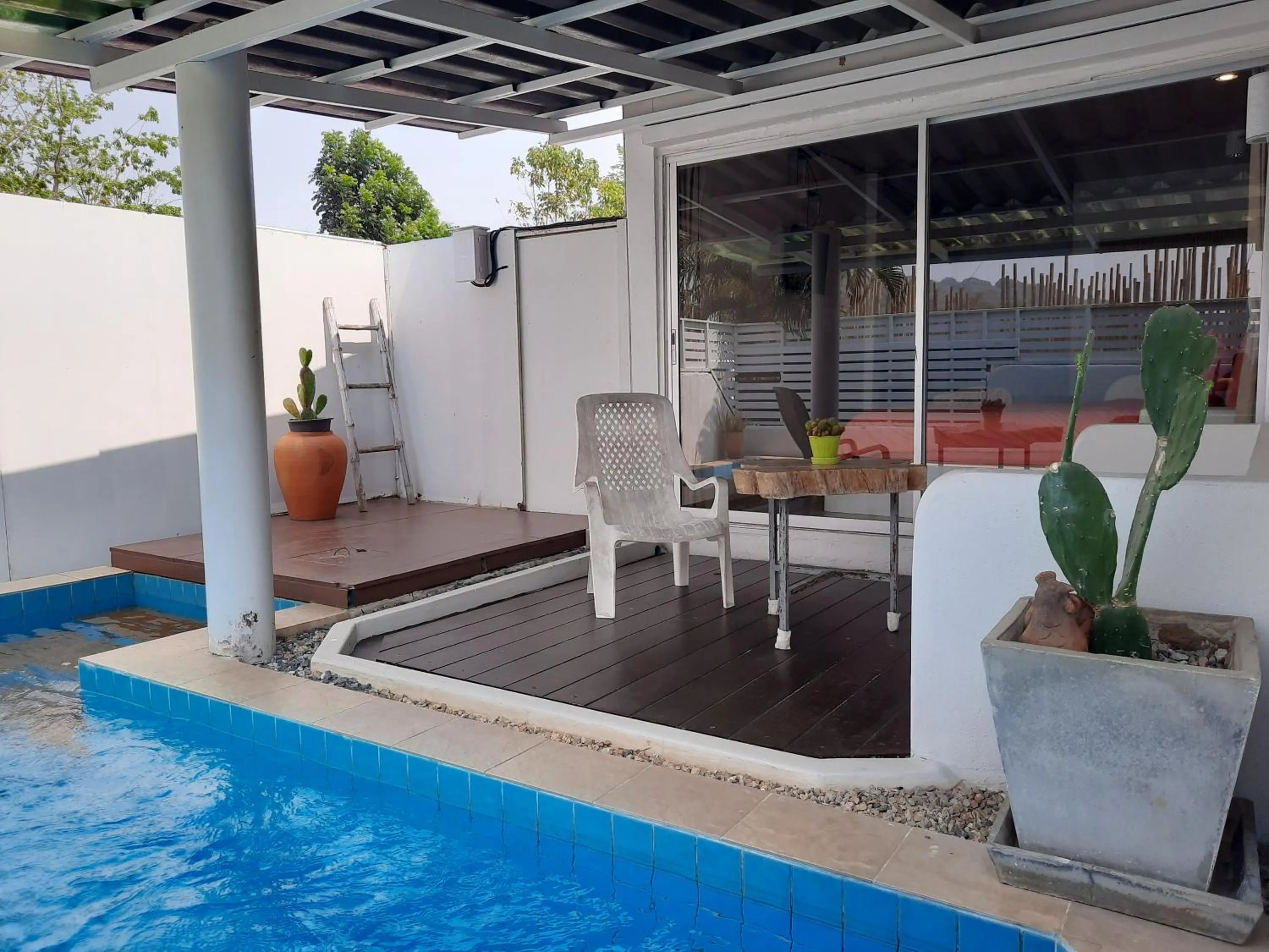 Chasorn Riverside Resort