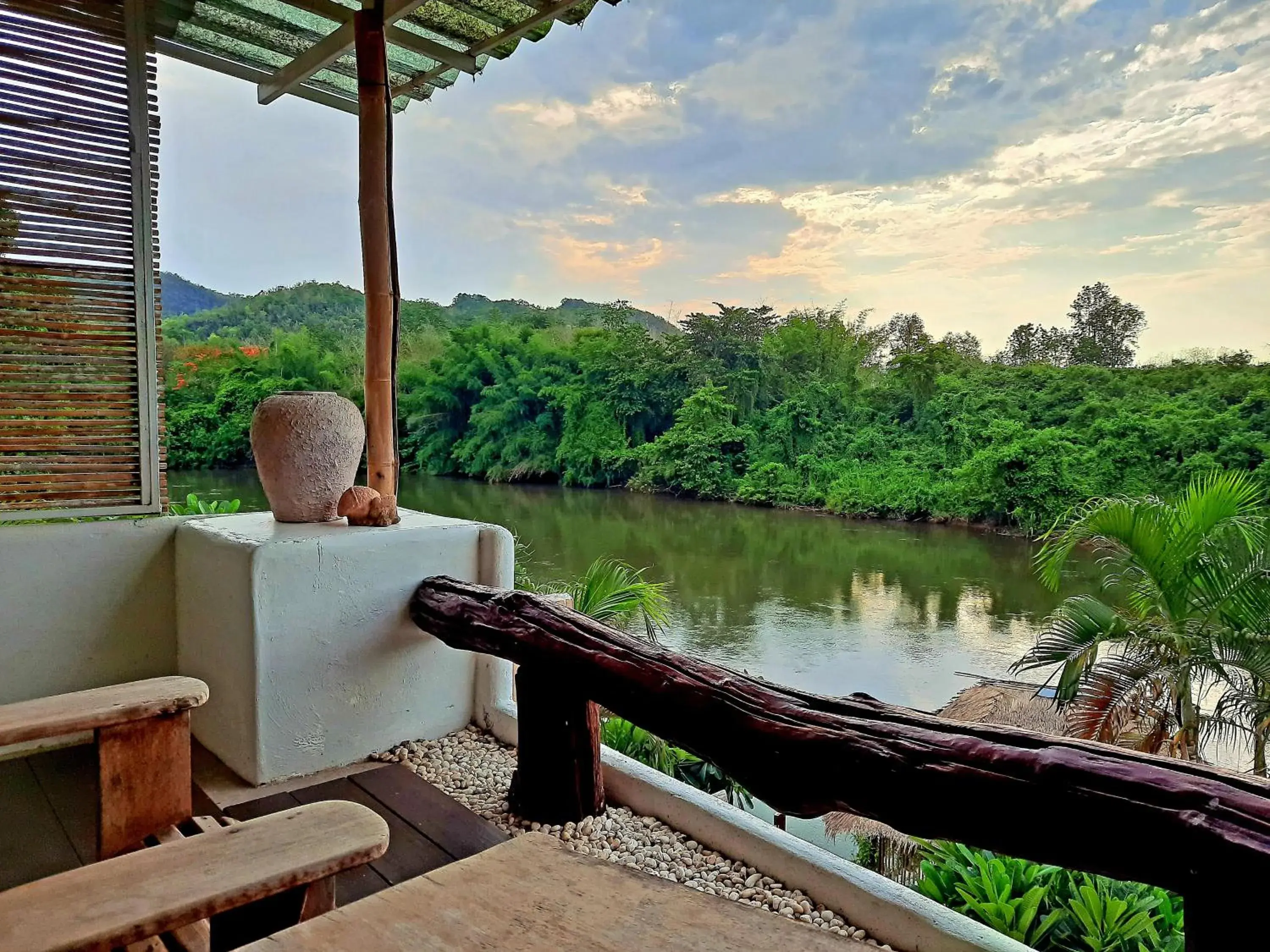 One-Bedroom House with River view in Chasorn Riverside Resort One-Bedroom House with River view in Chasorn Riverside Resort