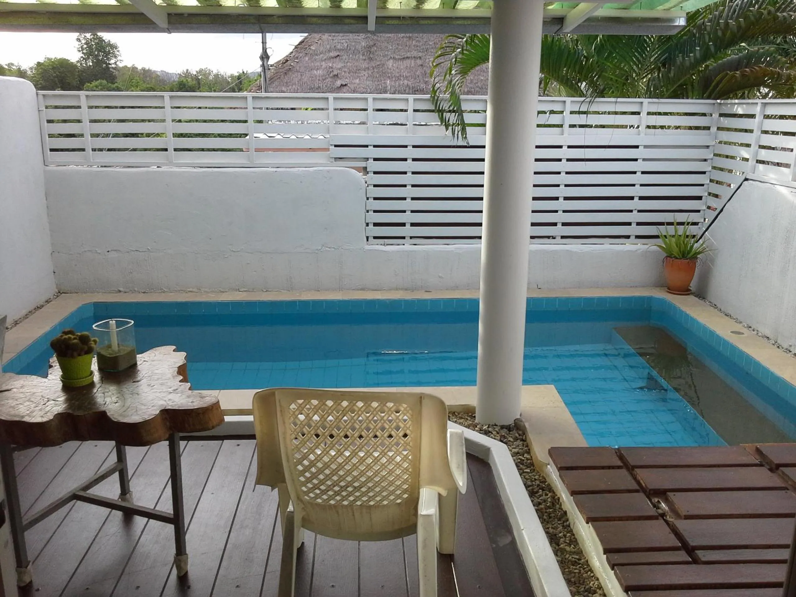 Swimming pool in Chasorn Riverside Resort