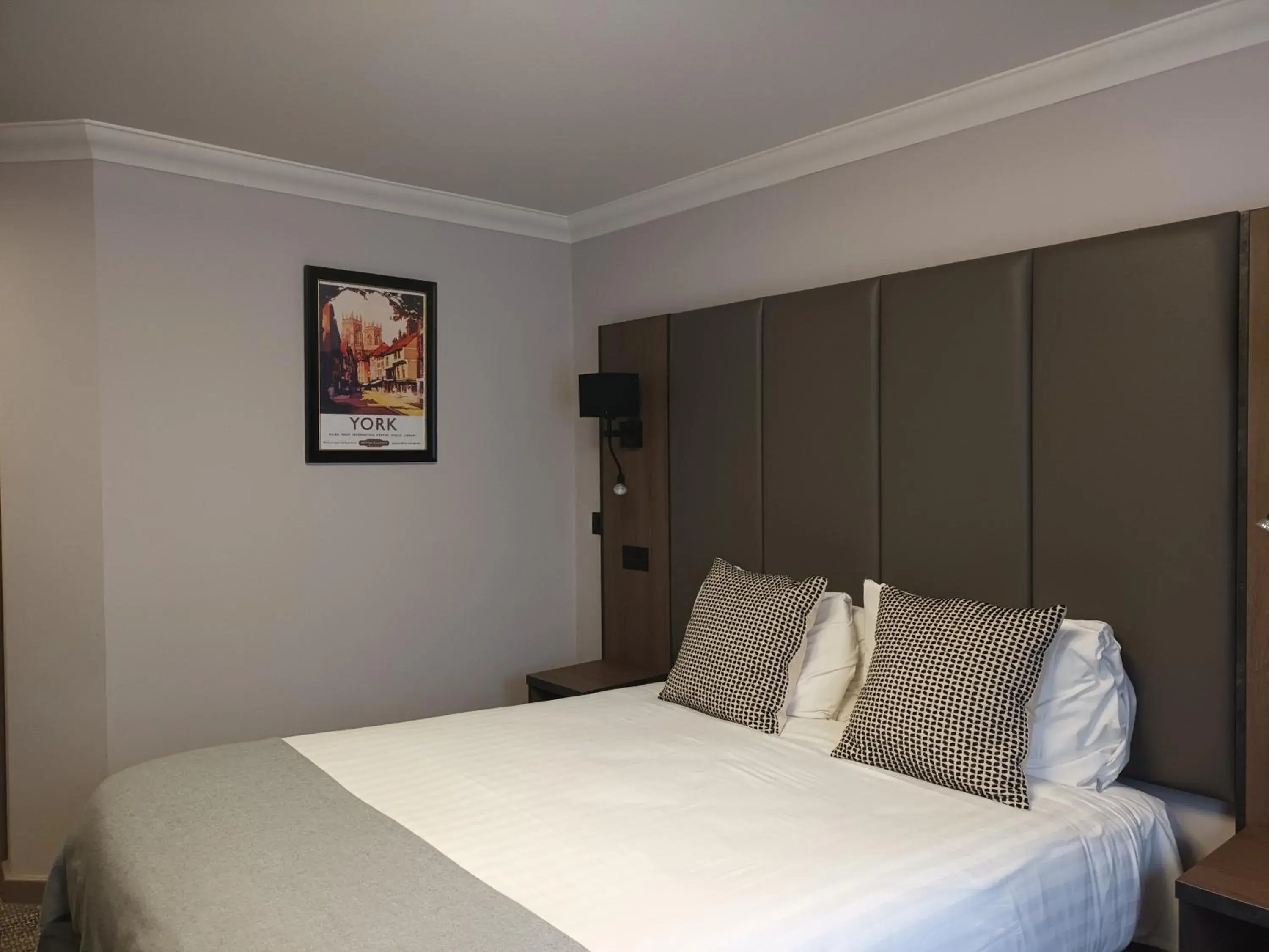 Bed in Corn Mill Lodge Hotel Bed in Corn Mill Lodge Hotel