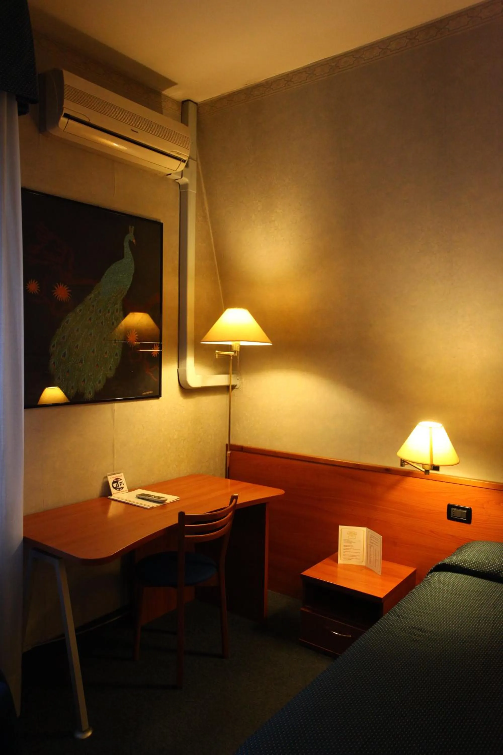 Decorative detail in Hotel Lincoln