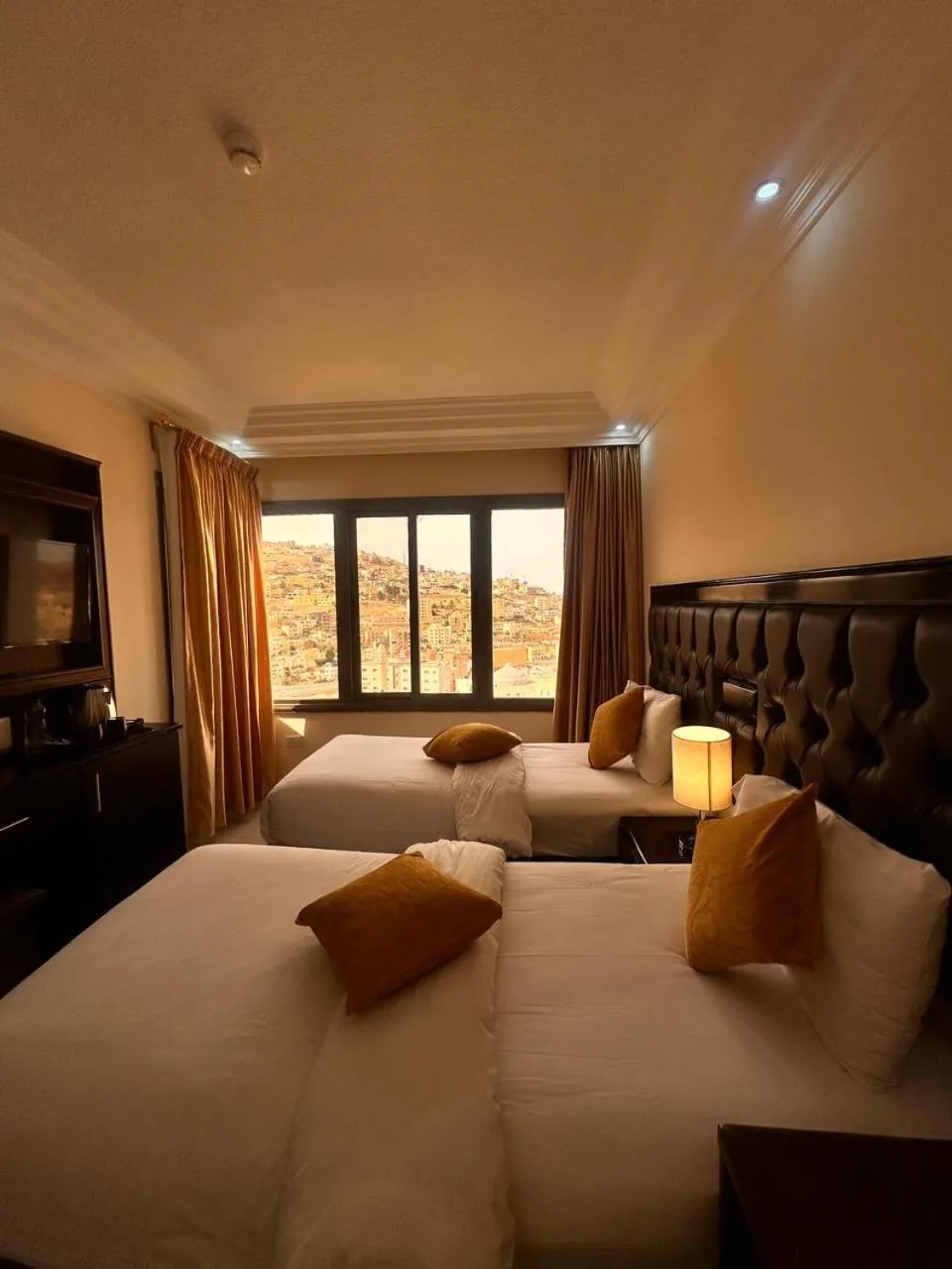 Photo of the whole room, Bed in Sharah Mountains Hotel