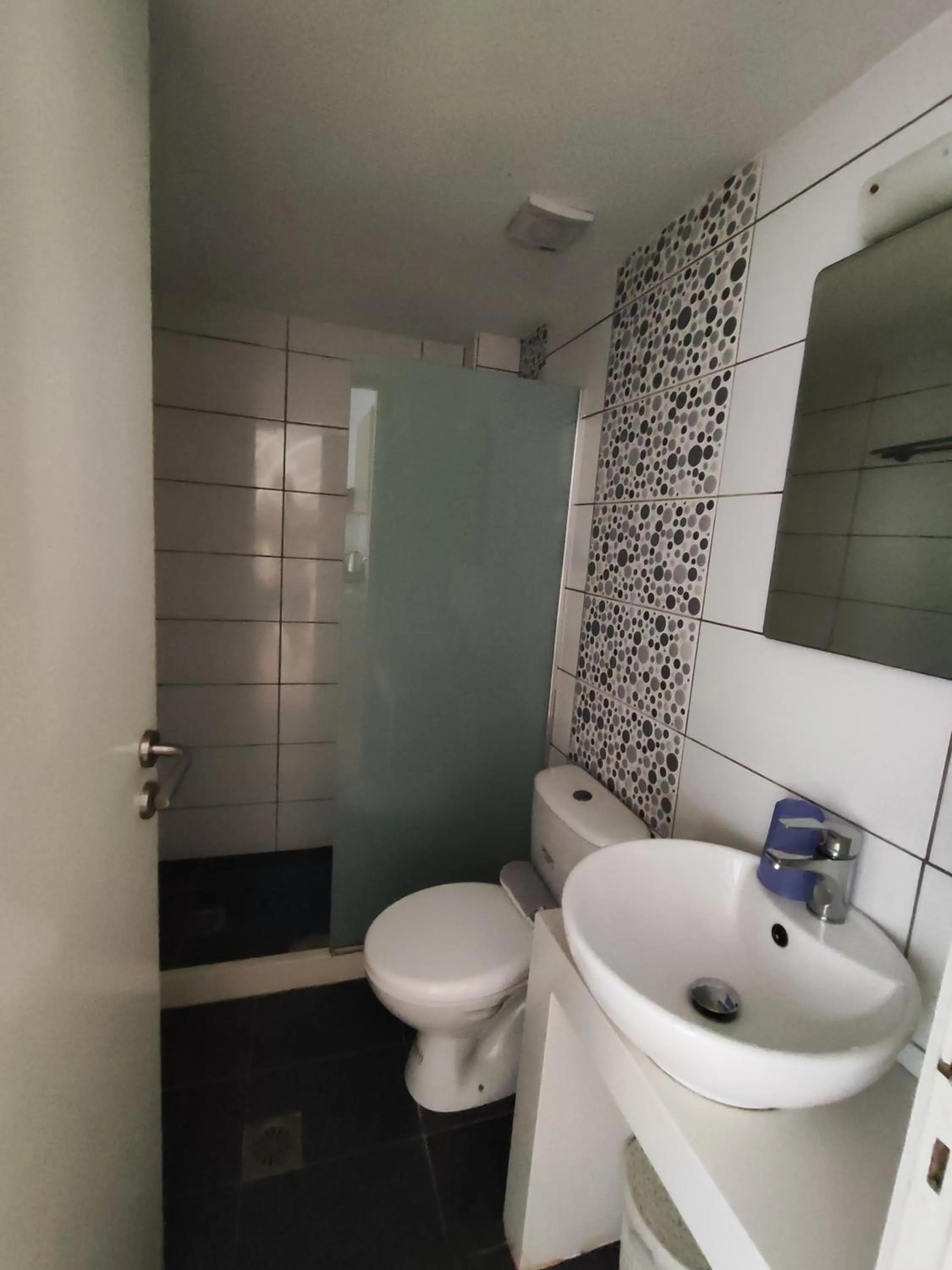 Bathroom in Ble Island