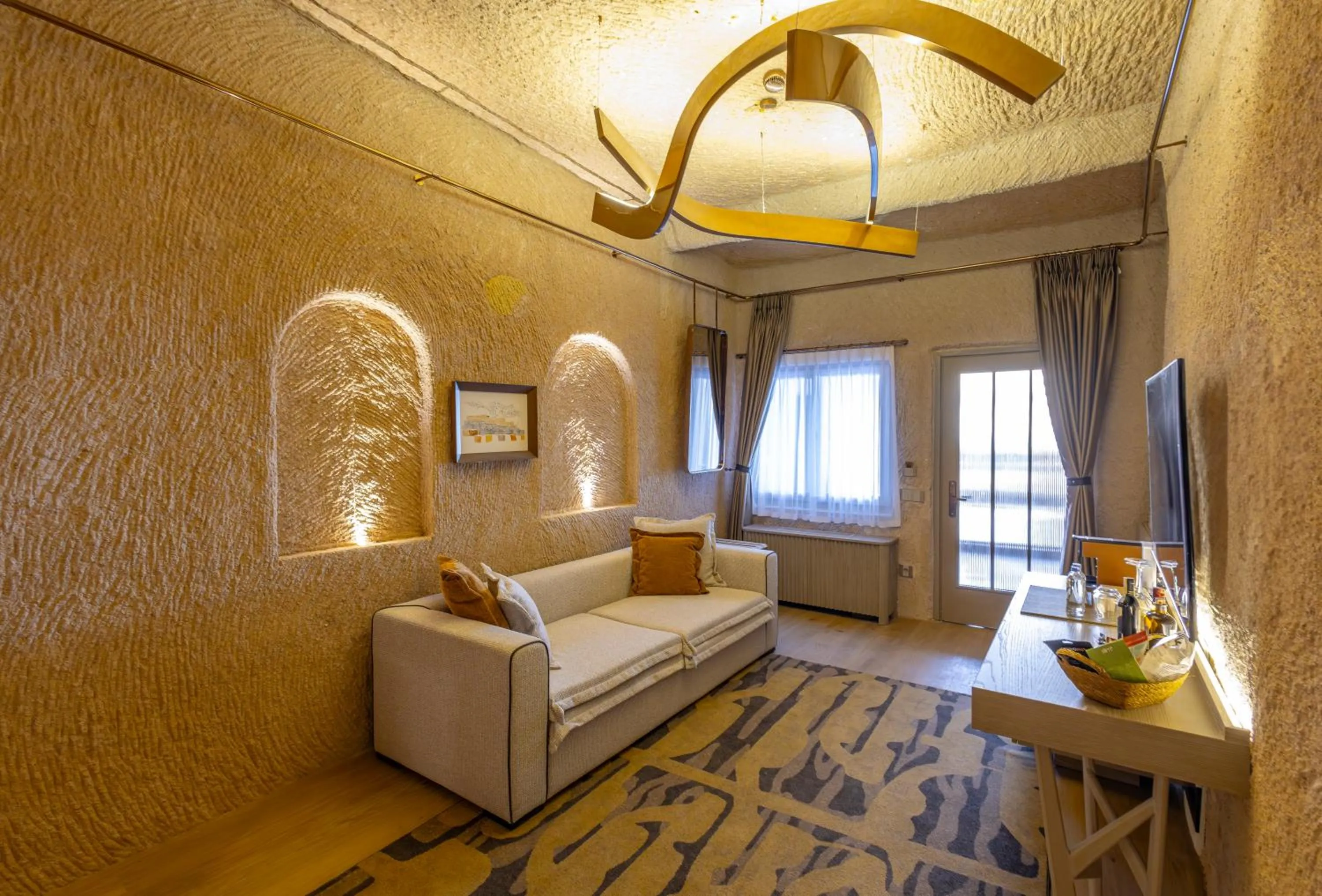 TV and multimedia in Avantgarde Refined Caves Of Cappadocia