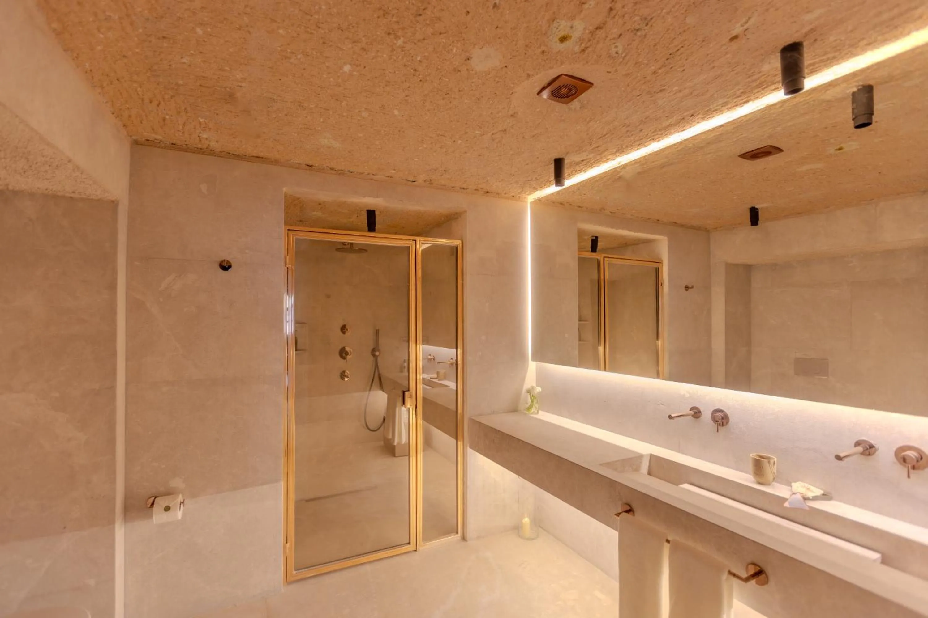 Shower in Avantgarde Refined Caves Of Cappadocia