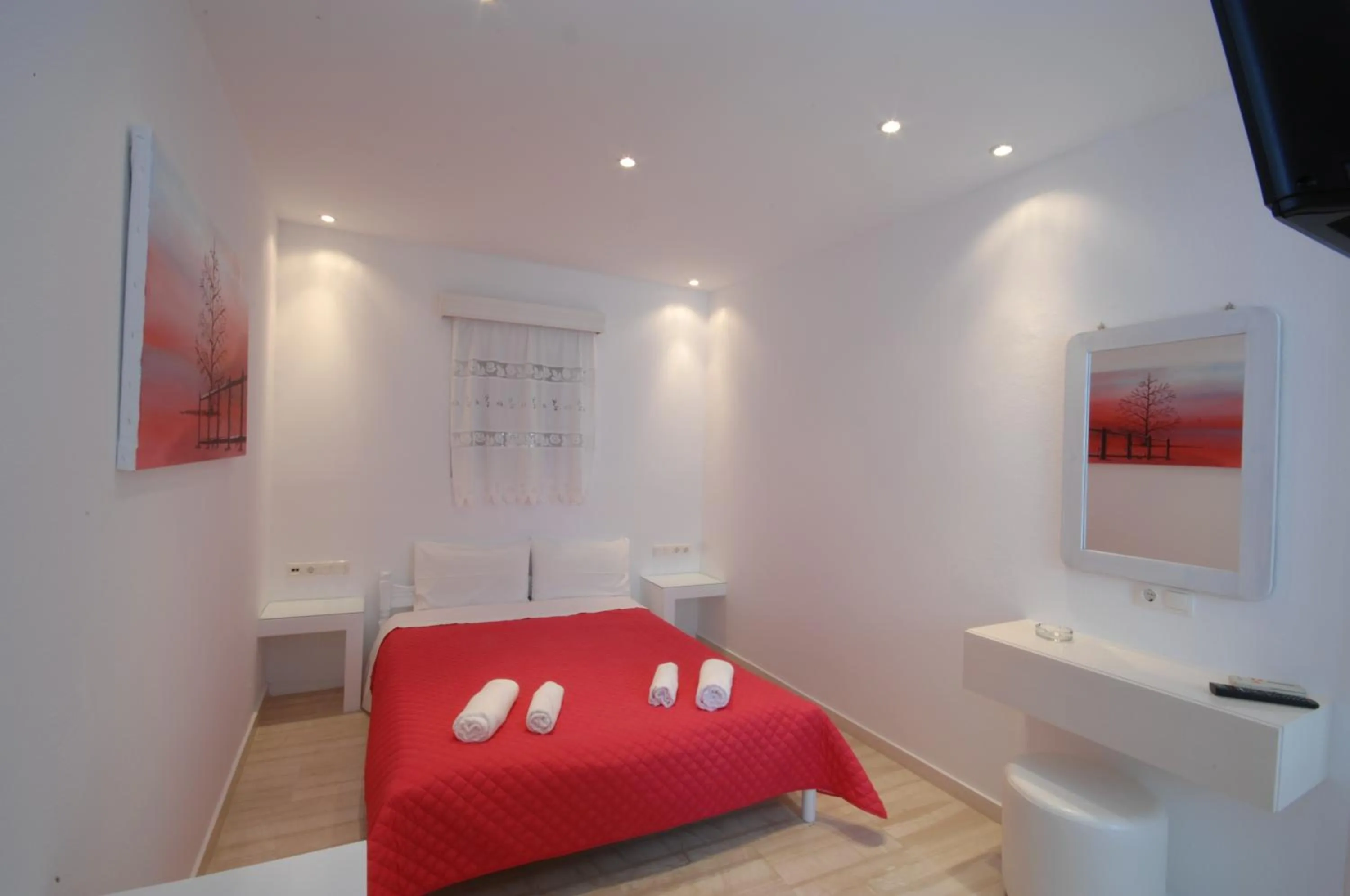 Bedroom, Bed in Hotel Milena