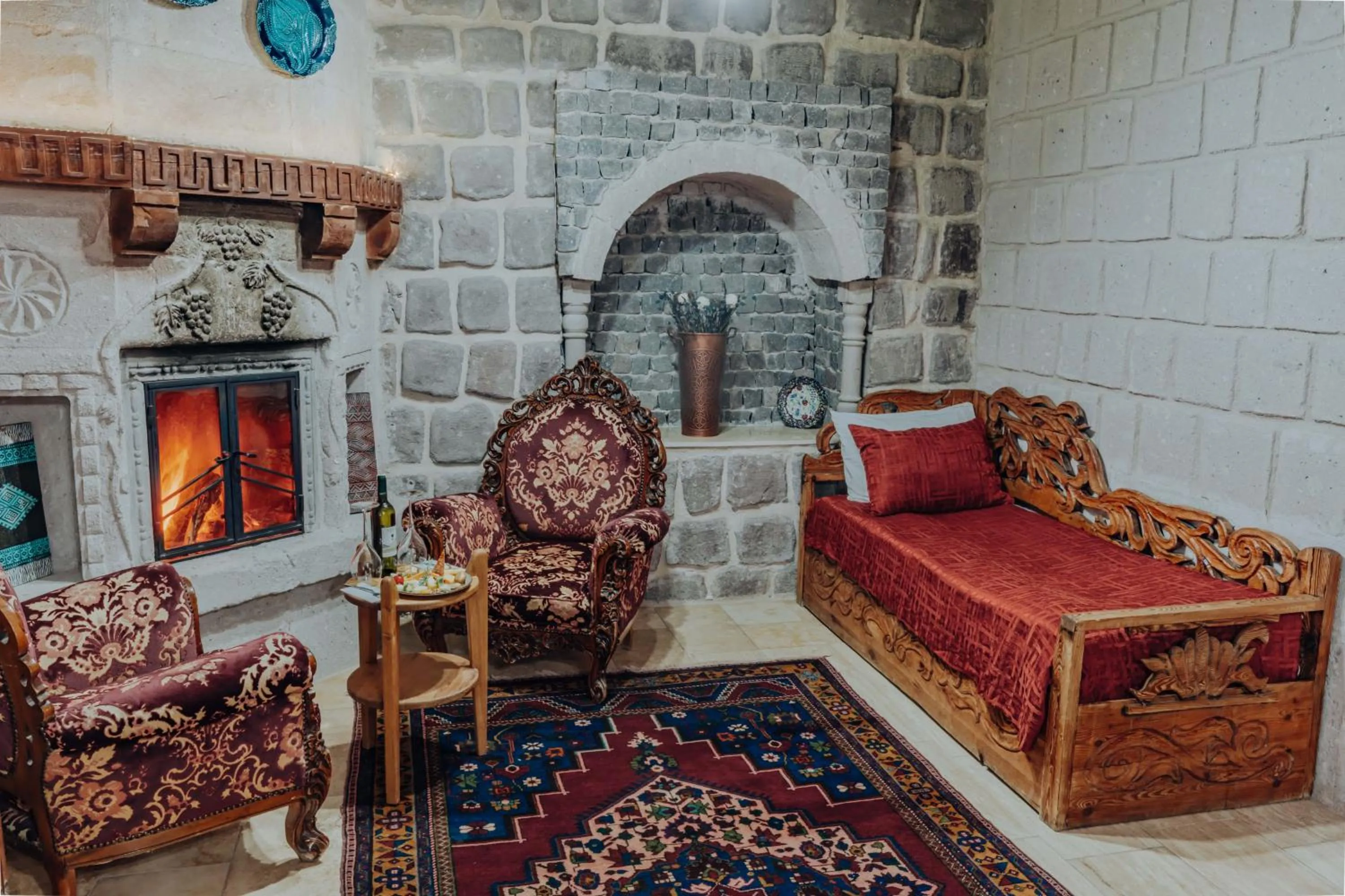Bed in Holiday Cave Hotel