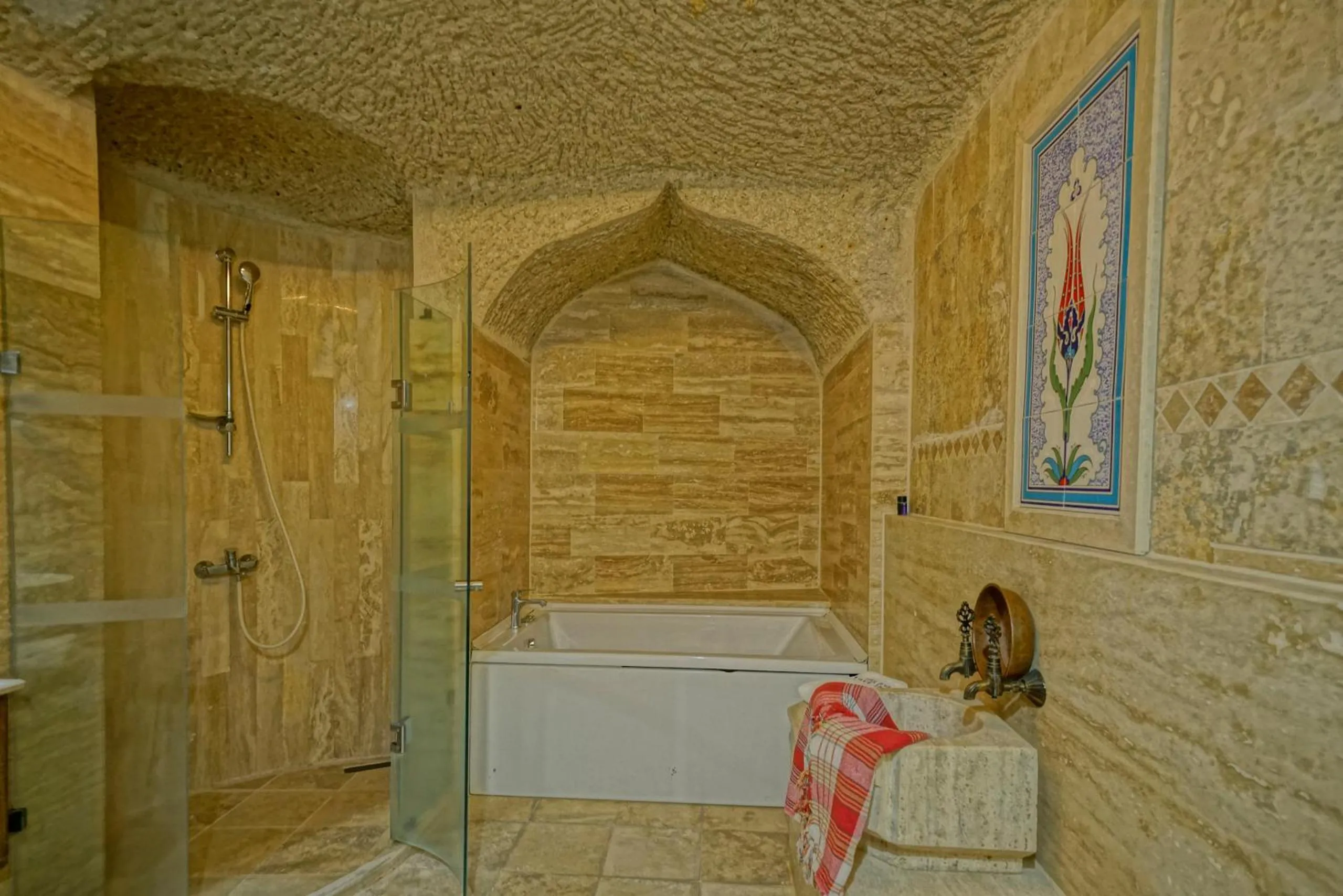 Bathroom in Holiday Cave Hotel