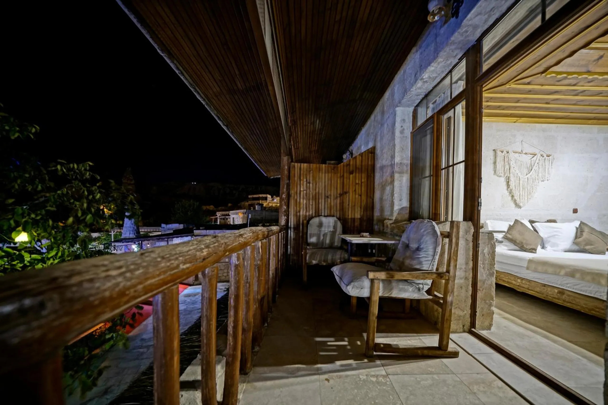 Balcony/Terrace in Holiday Cave Hotel