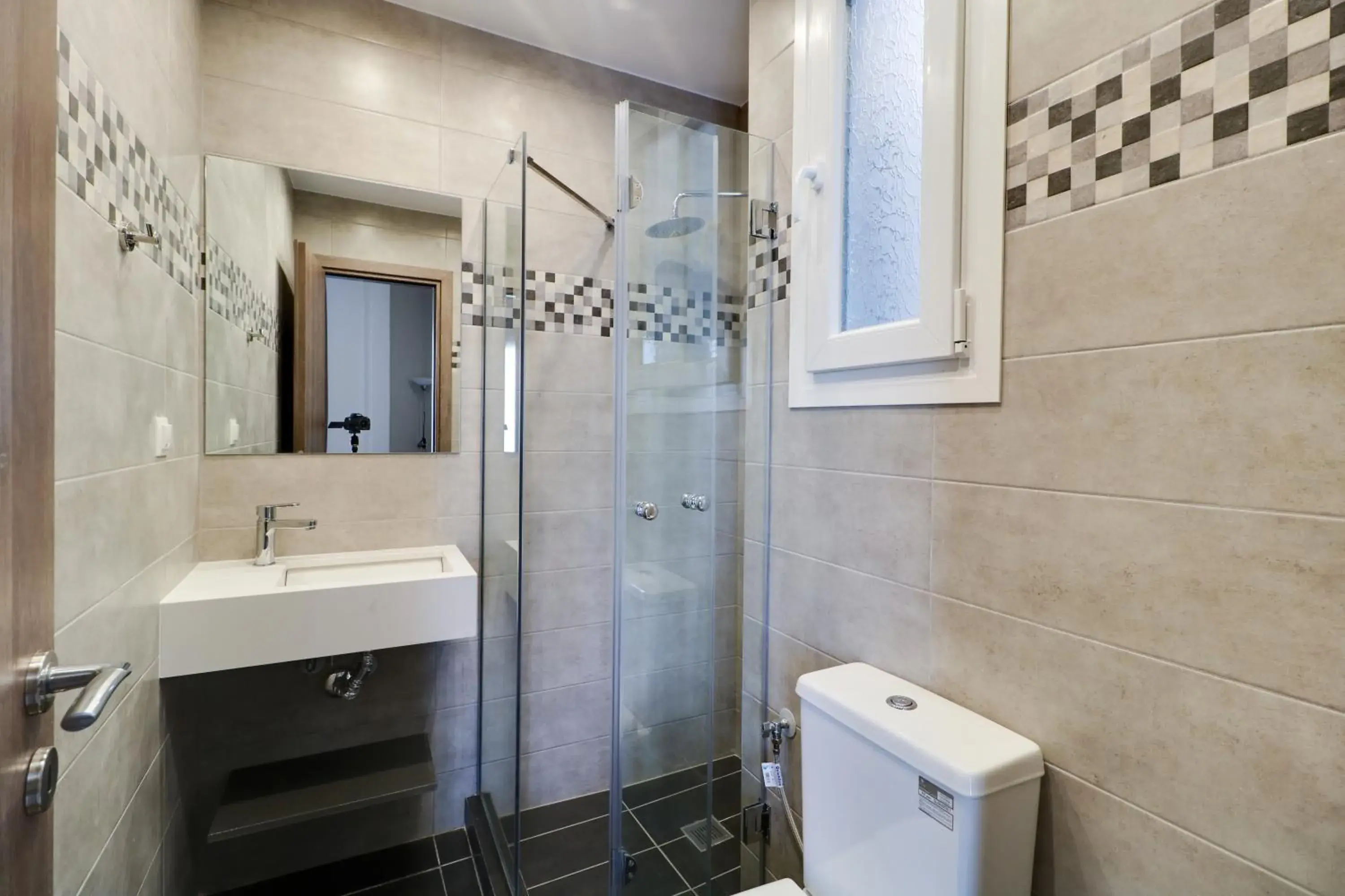 Shower in Athens Comfort Shower in Athens Comfort