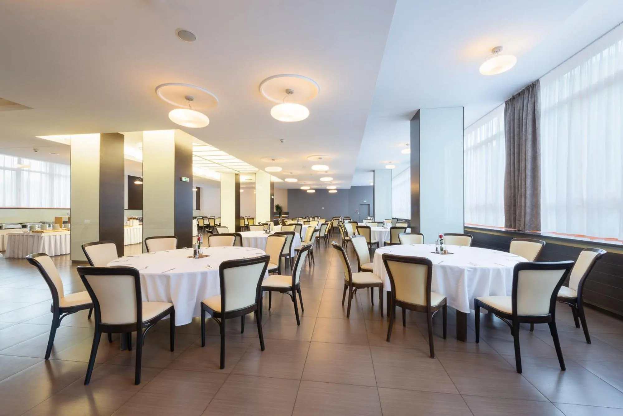 Restaurant/places to eat in Hotel Tatra