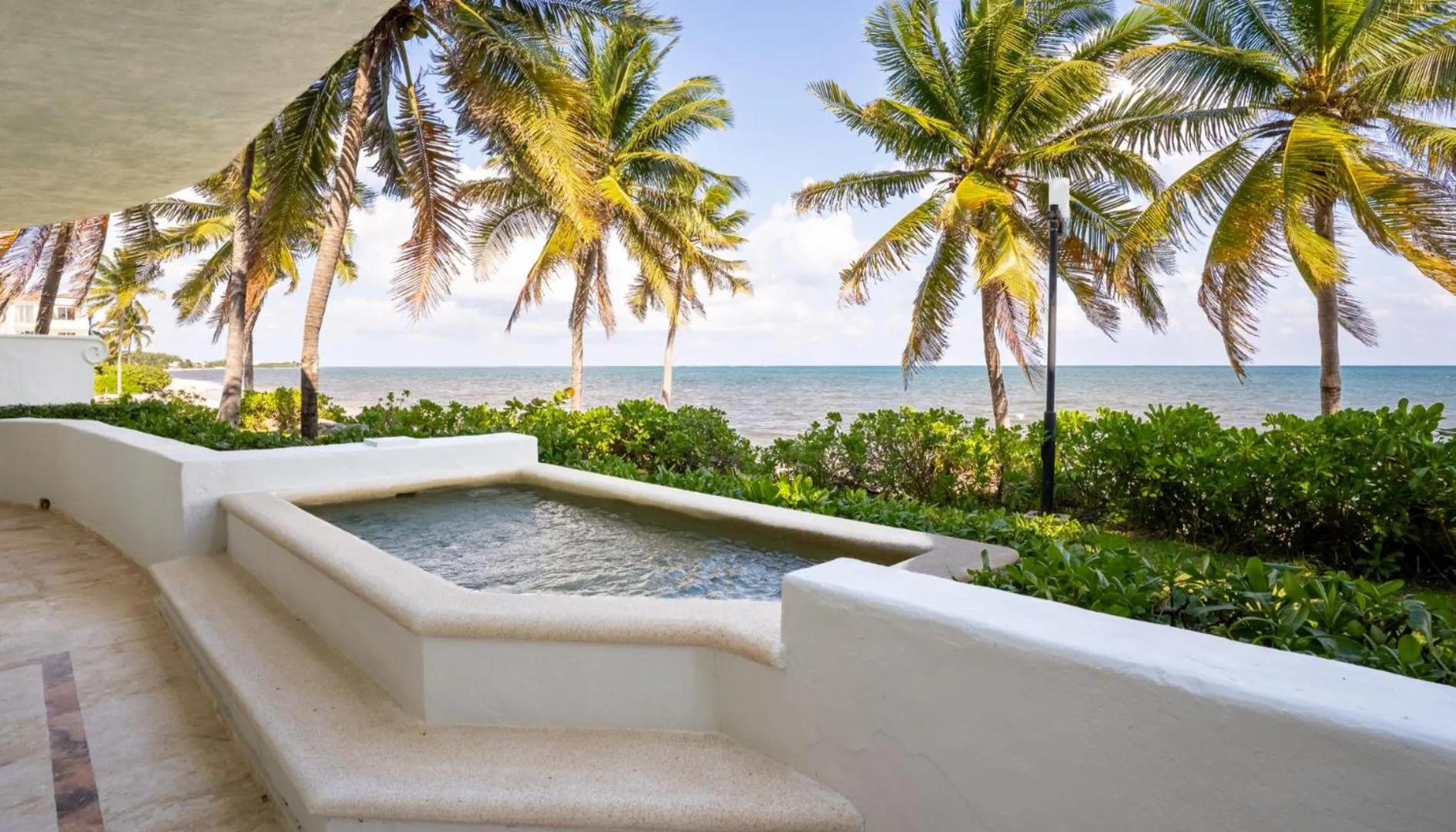Swimming pool in Royalton Reserve Paraíso de la Bonita, A Luxury Collection Resort, Riviera Maya, Adult All-Inclusive