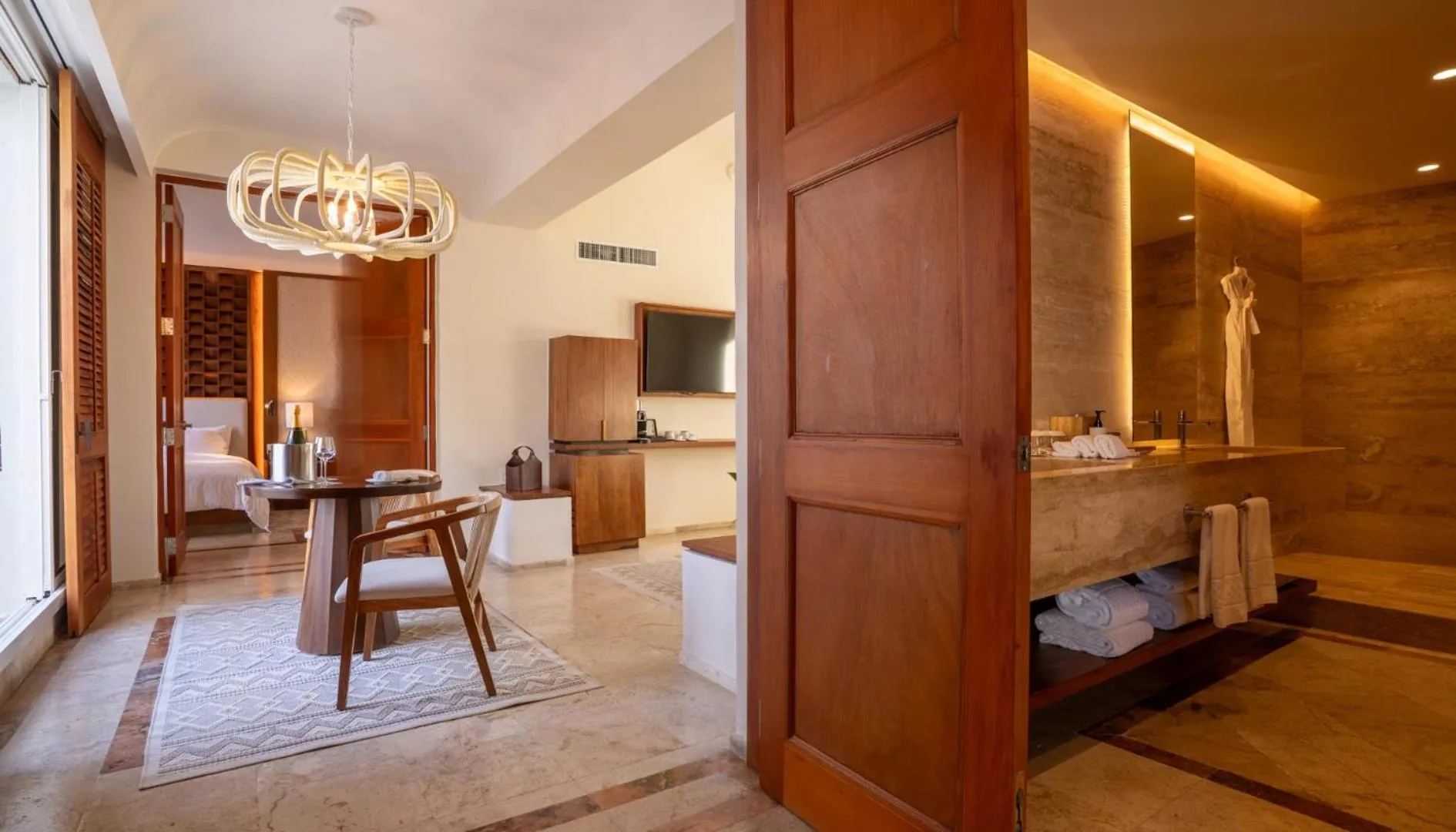 TV and multimedia, Bed in Royalton Reserve Paraíso de la Bonita, A Luxury Collection Resort, Riviera Maya, Adult All-Inclusive