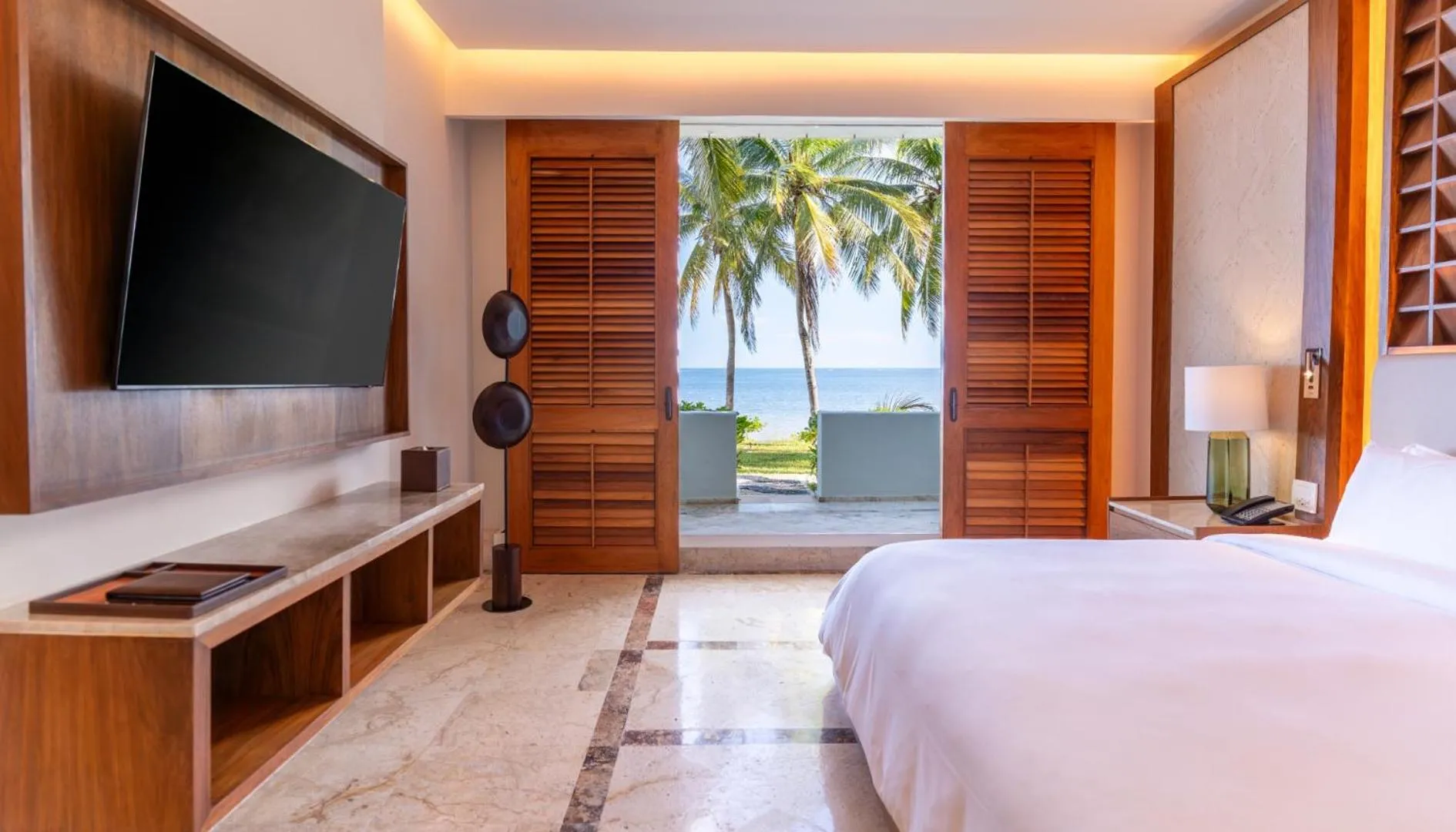 TV and multimedia, Bed in Royalton Reserve Paraíso de la Bonita, A Luxury Collection Resort, Riviera Maya, Adult All-Inclusive