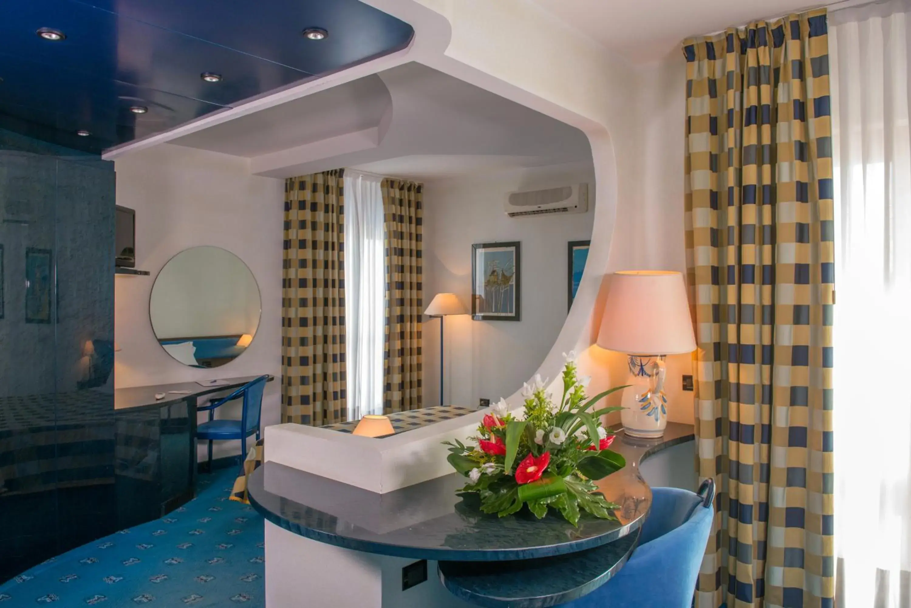 Bedroom, Bed in Pizzomunno Vieste Palace Hotel Bedroom, Bed in Pizzomunno Vieste Palace Hotel