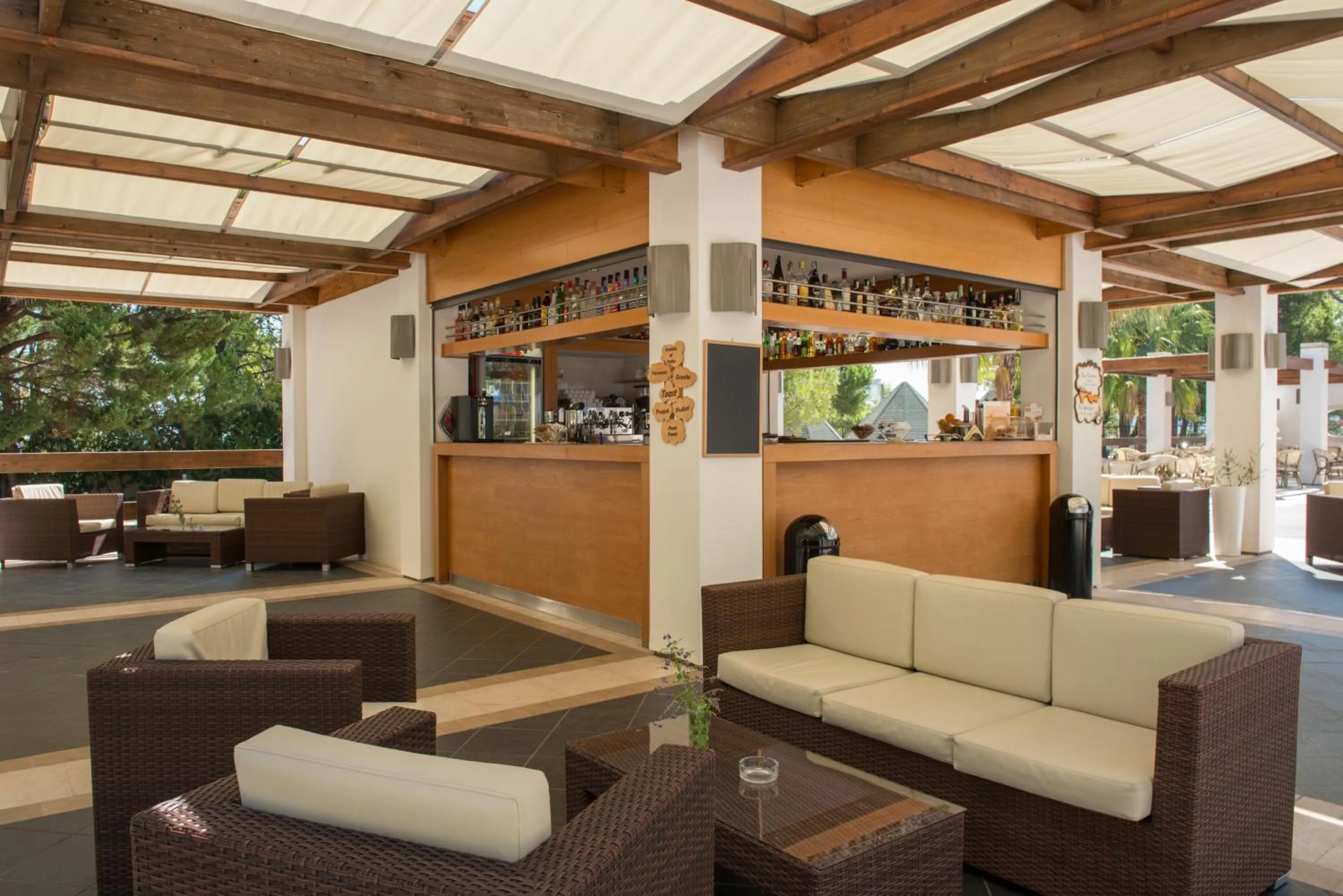 Lounge or bar in Pizzomunno Vieste Palace Hotel