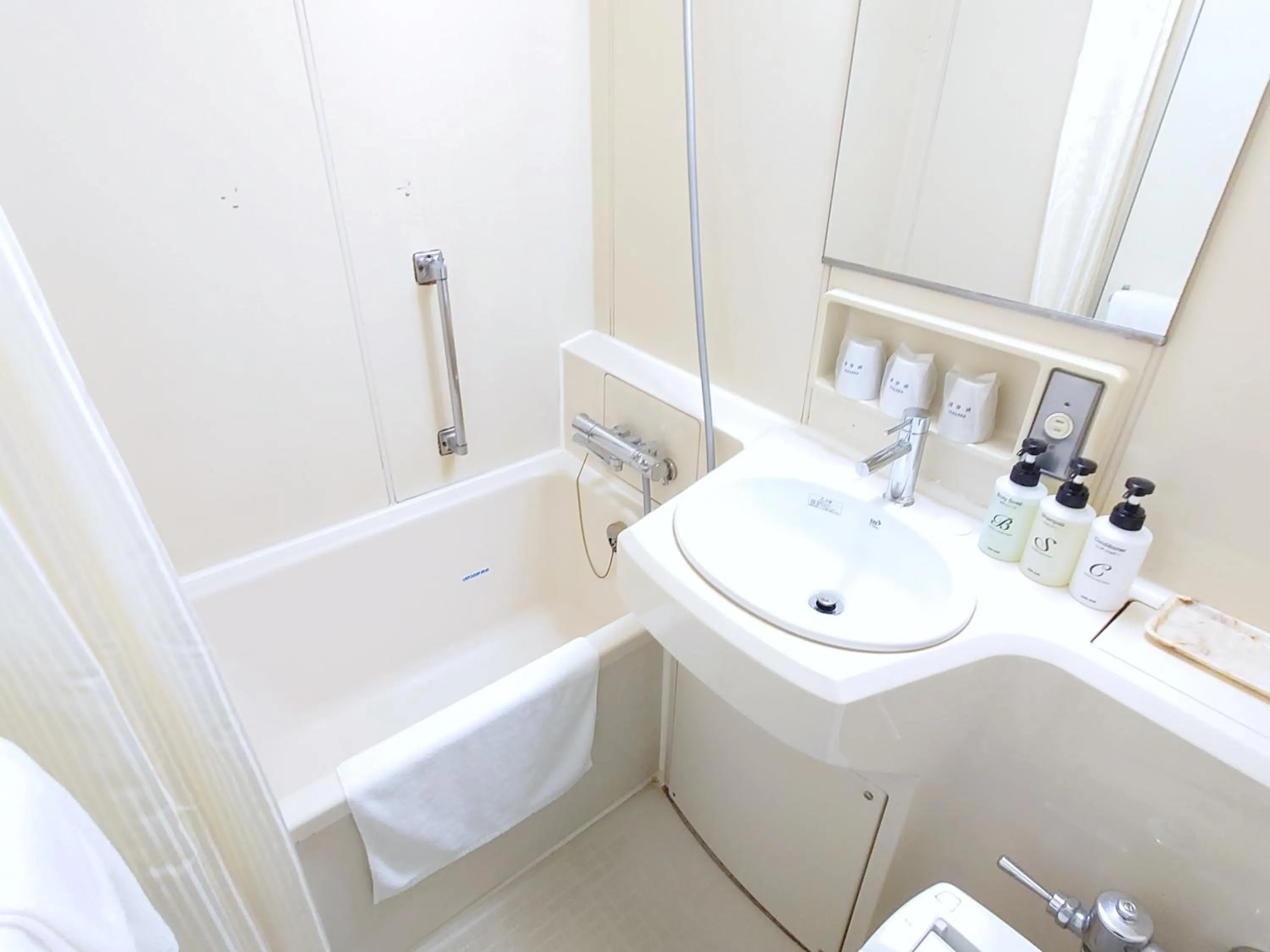 Shower in Hotel Montoview Yonezawa