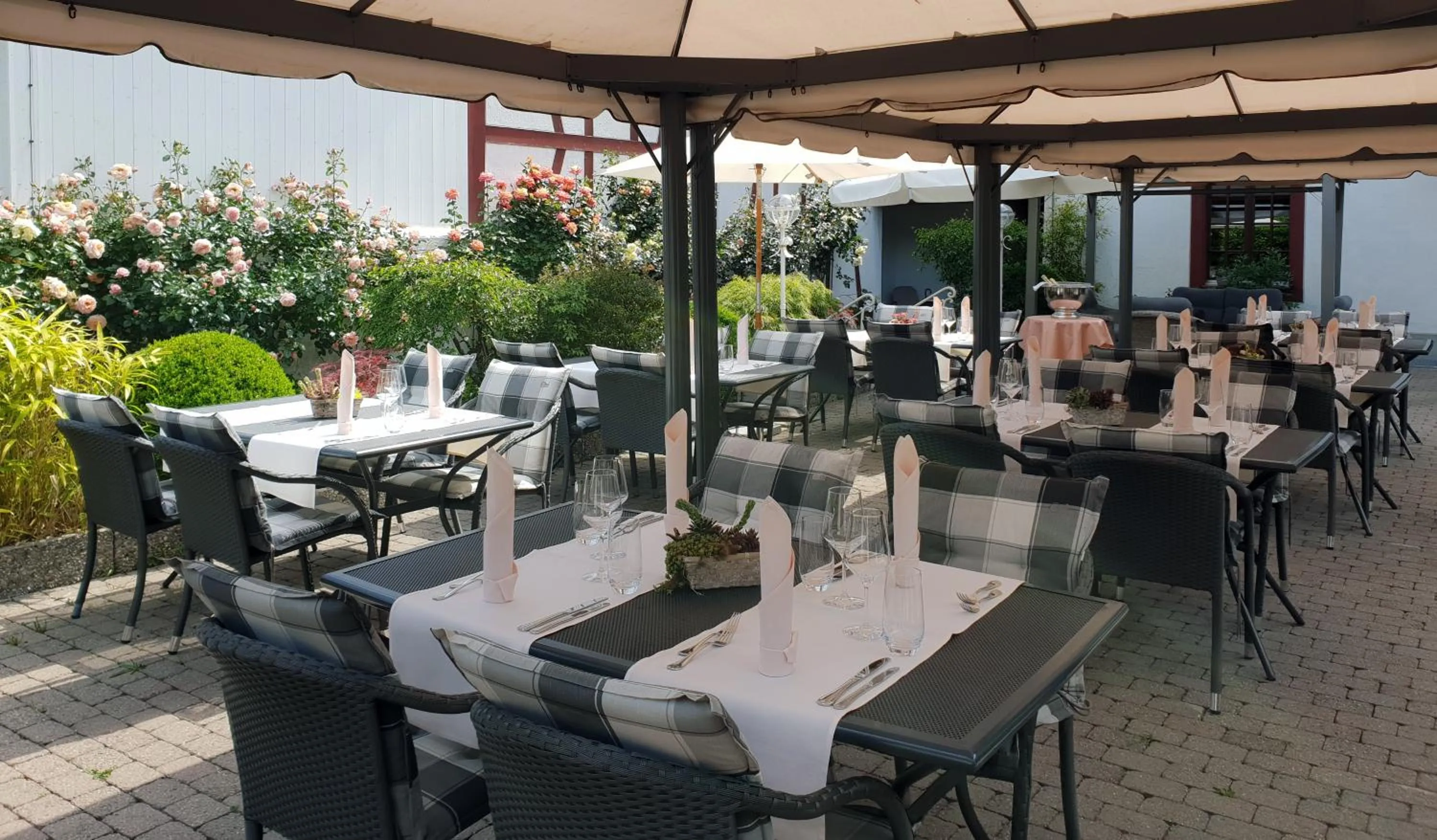 Restaurant/places to eat in Hotel zur Post