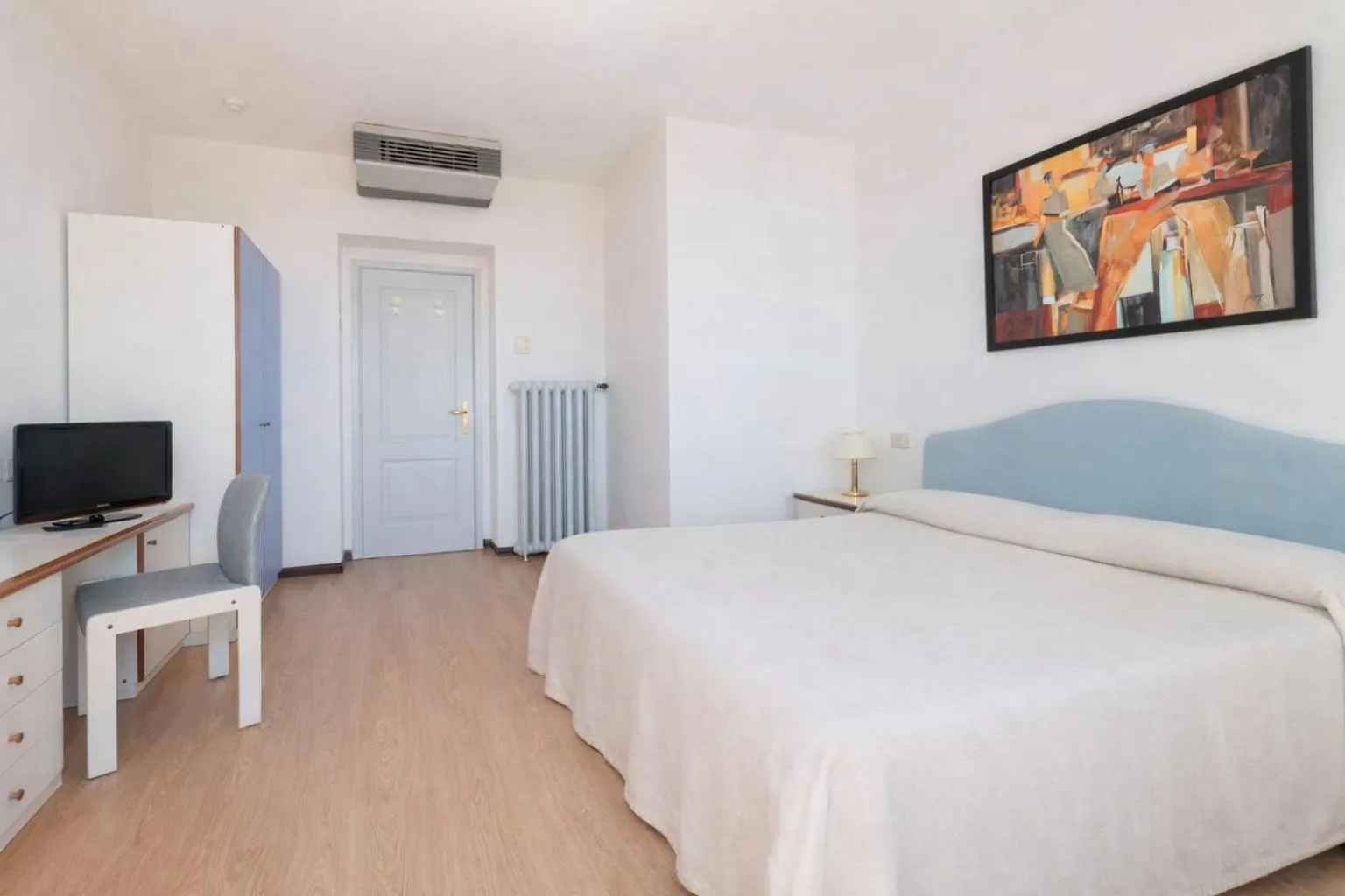 Bedroom, Bed in Hotel Maderno by Double Hospitality