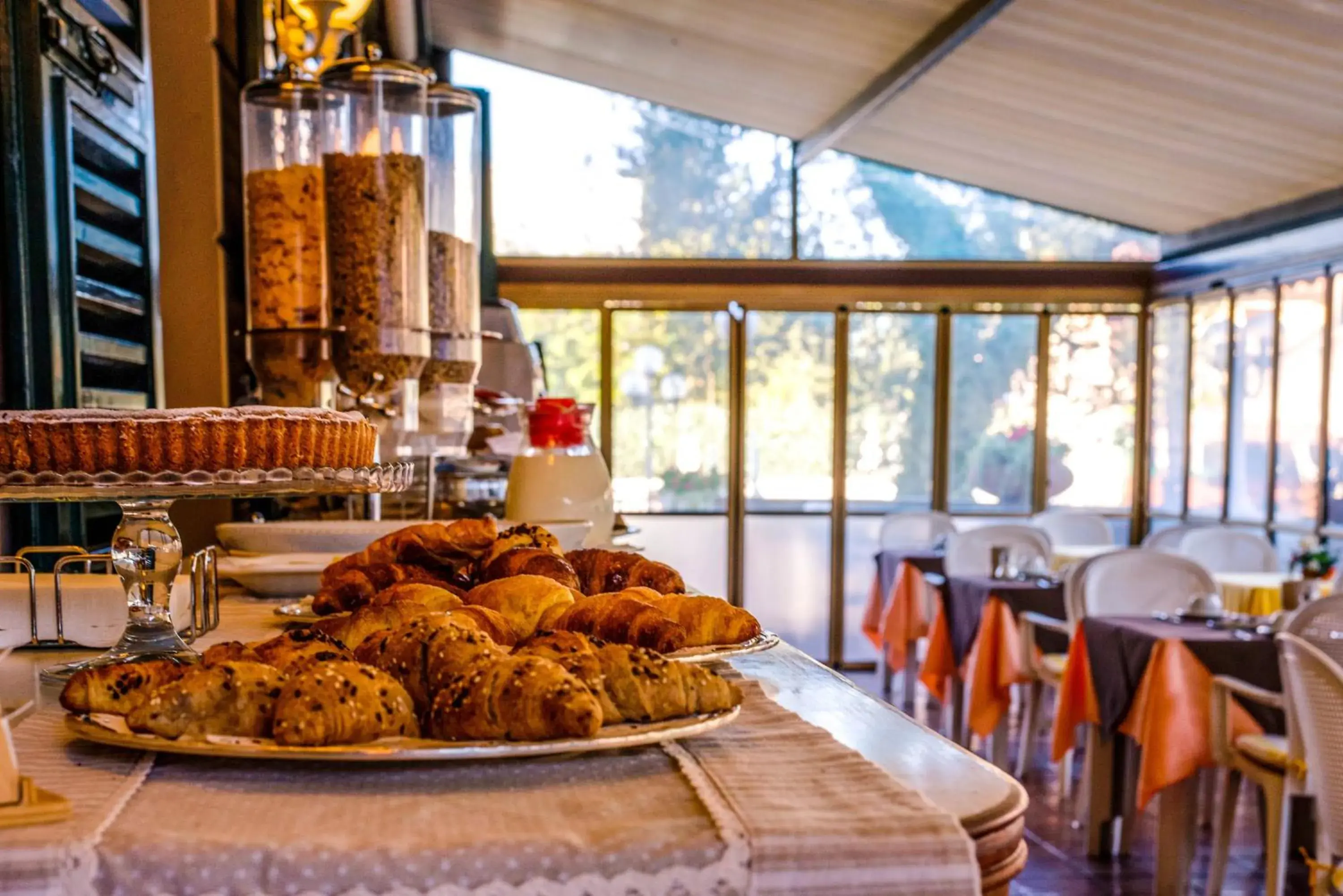 Breakfast in Hotel Maderno by Double Hospitality Breakfast in Hotel Maderno by Double Hospitality