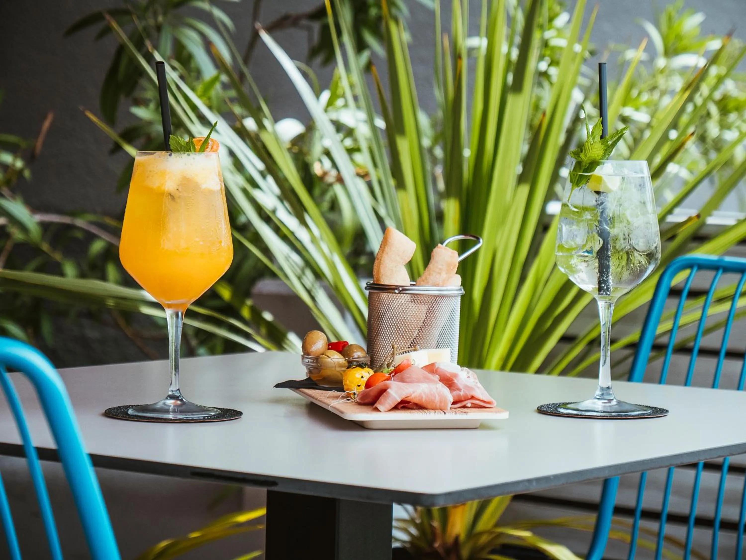 Restaurant/places to eat in Rotonda