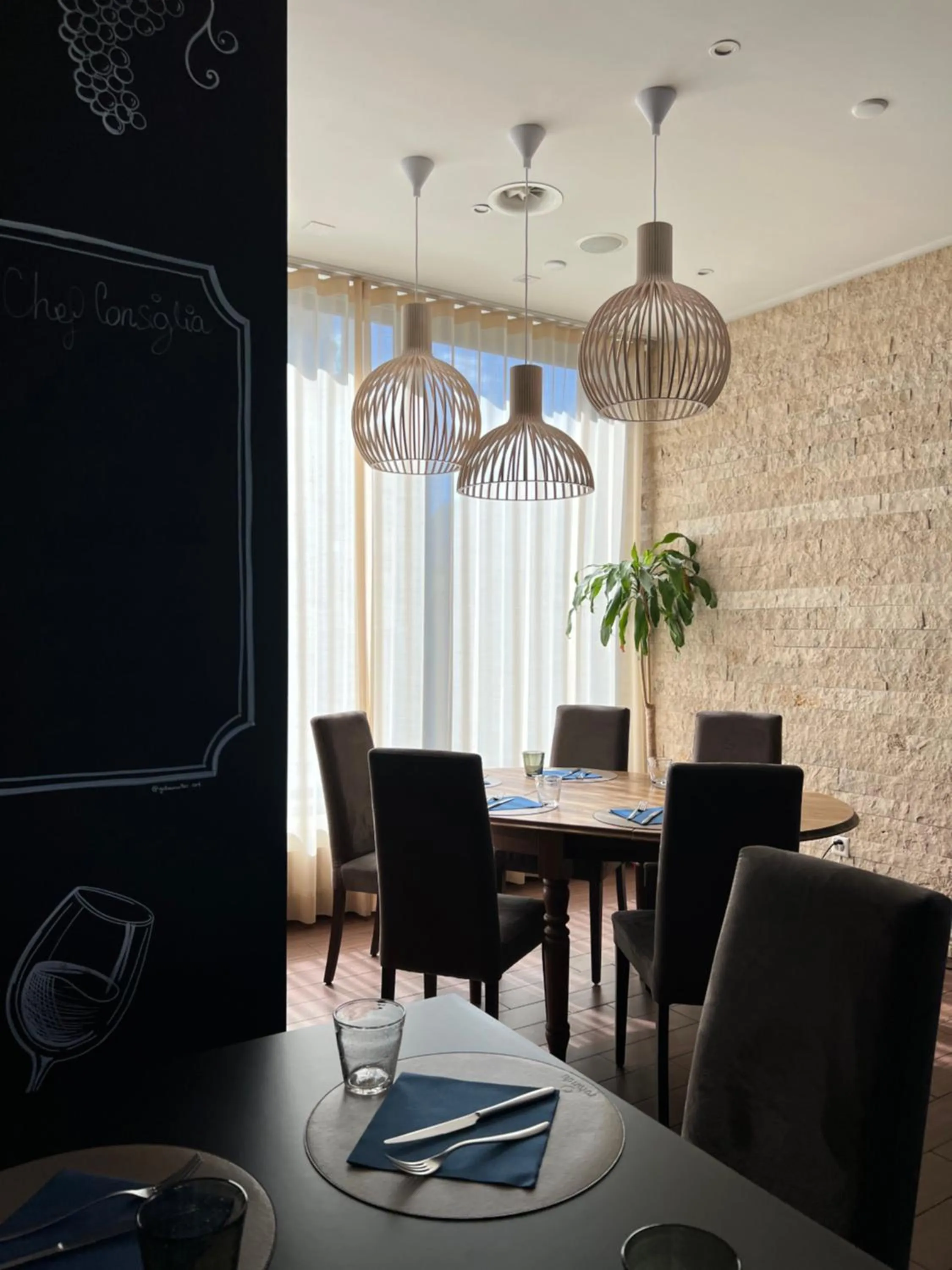 Restaurant/places to eat in Rotonda