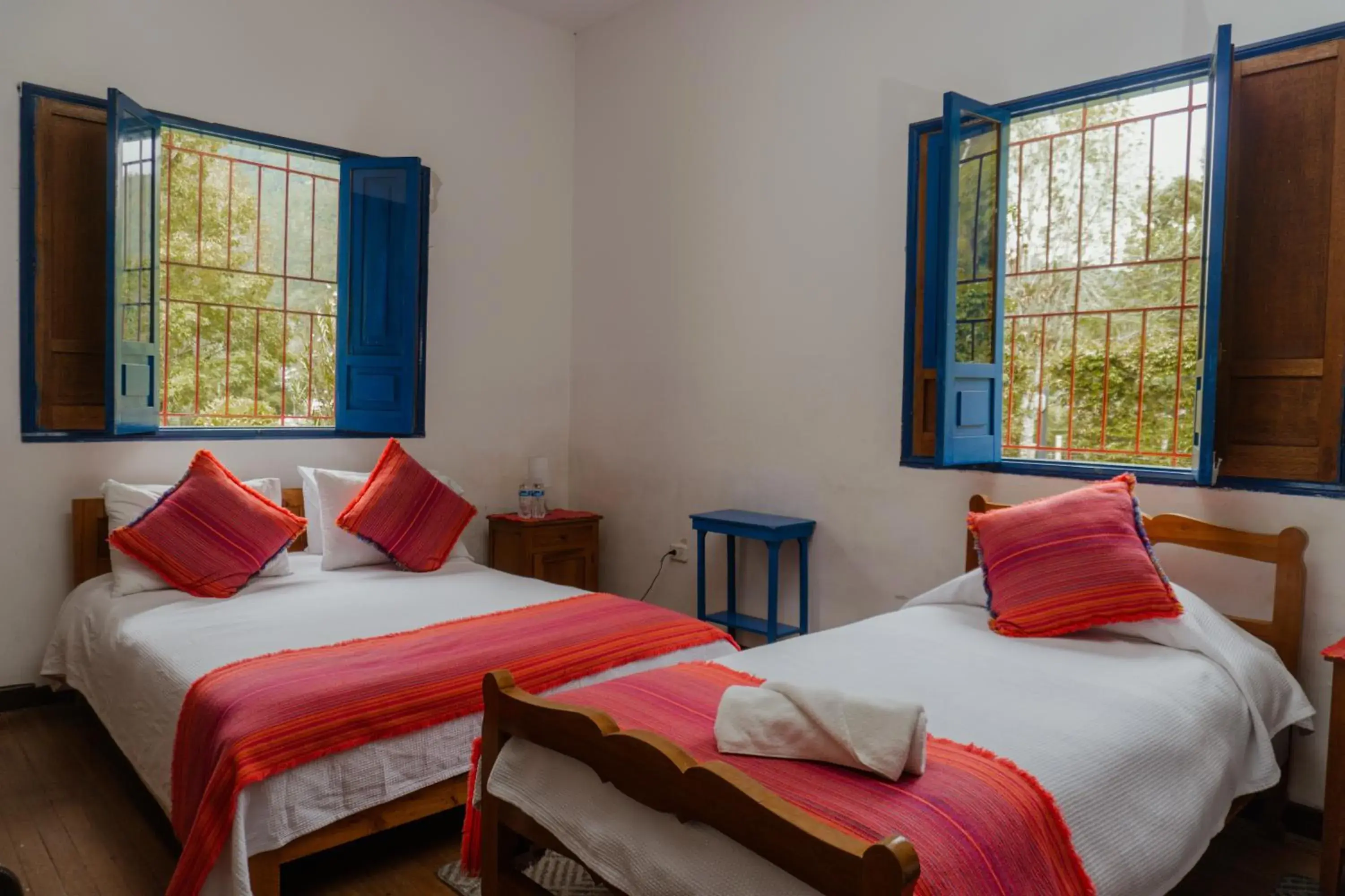Family Room with Mountain View - single occupancy in Reserva Guadalajara - Authentic farm with Horses in Cocora Valley - Salento Family Room with Mountain View - single occupancy in Reserva Guadalajara - Authentic farm with Horses in Cocora Valley - Salento
