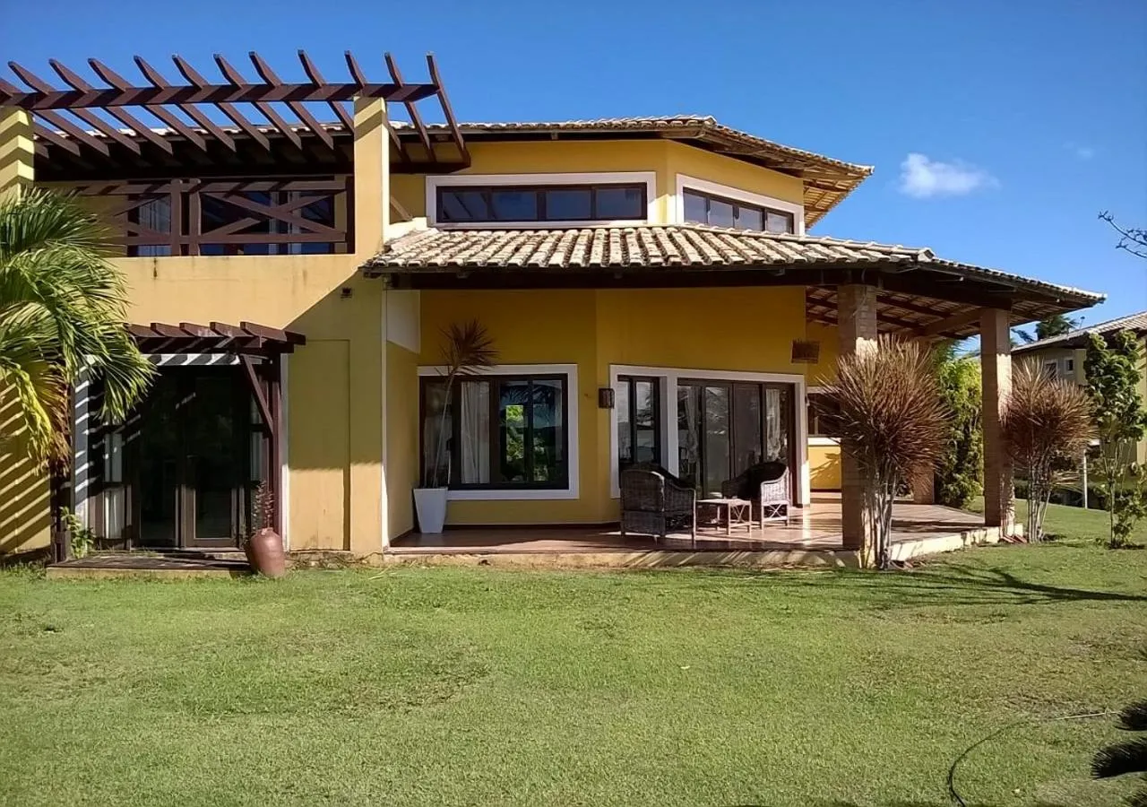 group of guests in Lagoa Eco Village