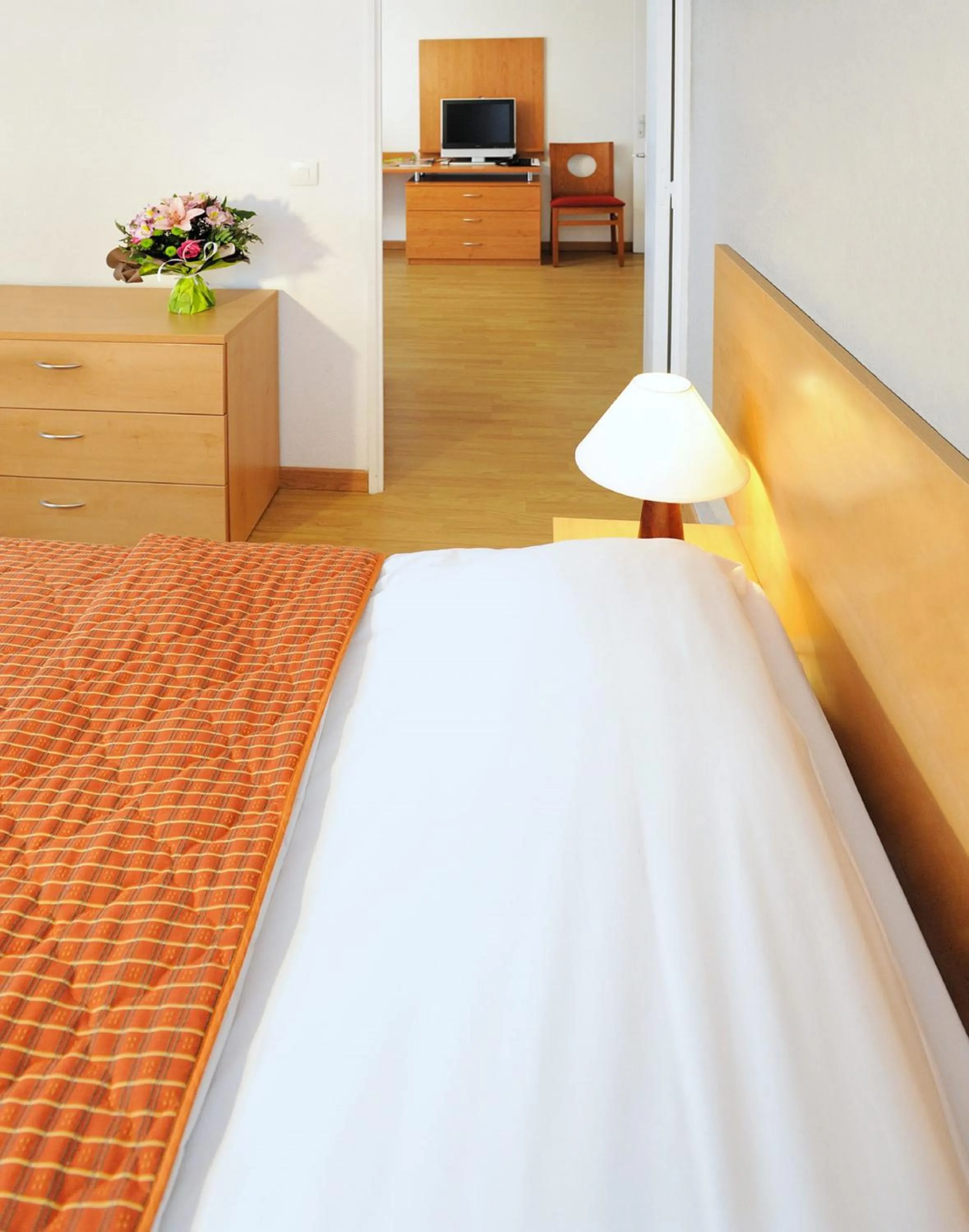 Bedroom, Bed in Séjours & Affaires Paris-Nanterre