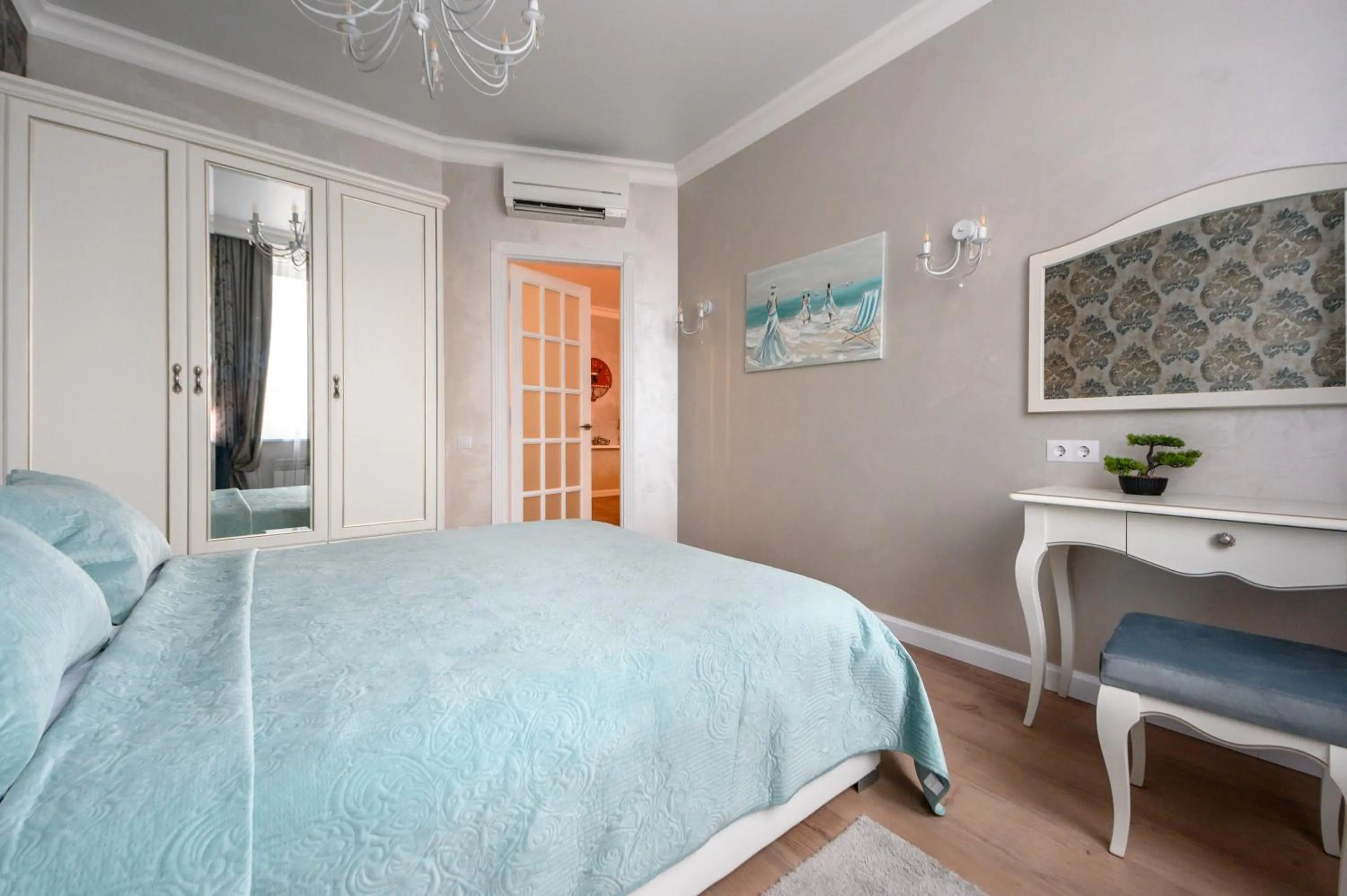 Bedroom, Bed in Arkadia Plaza Design Apartment