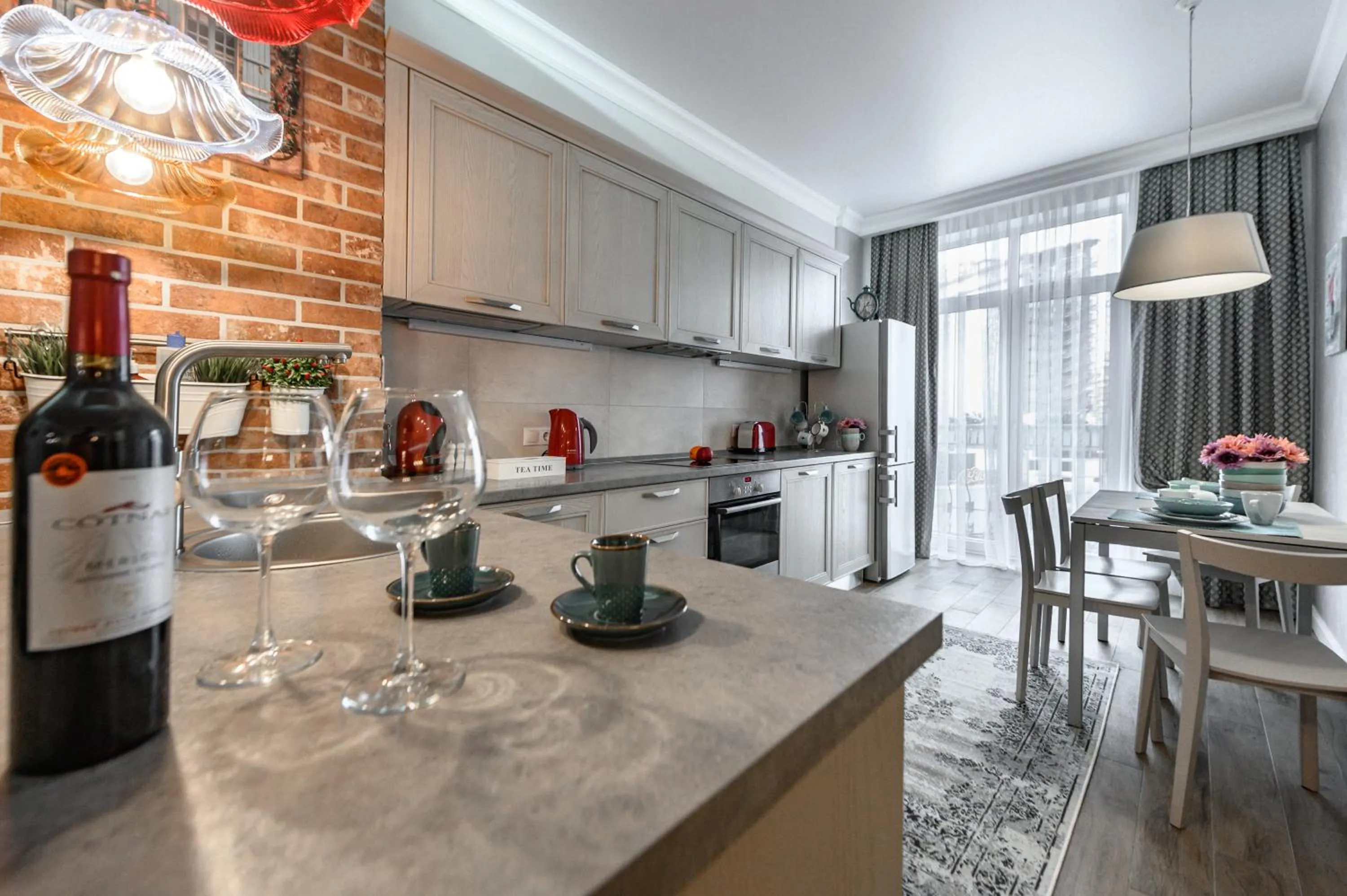 Kitchen or kitchenette in Arkadia Plaza Design Apartment