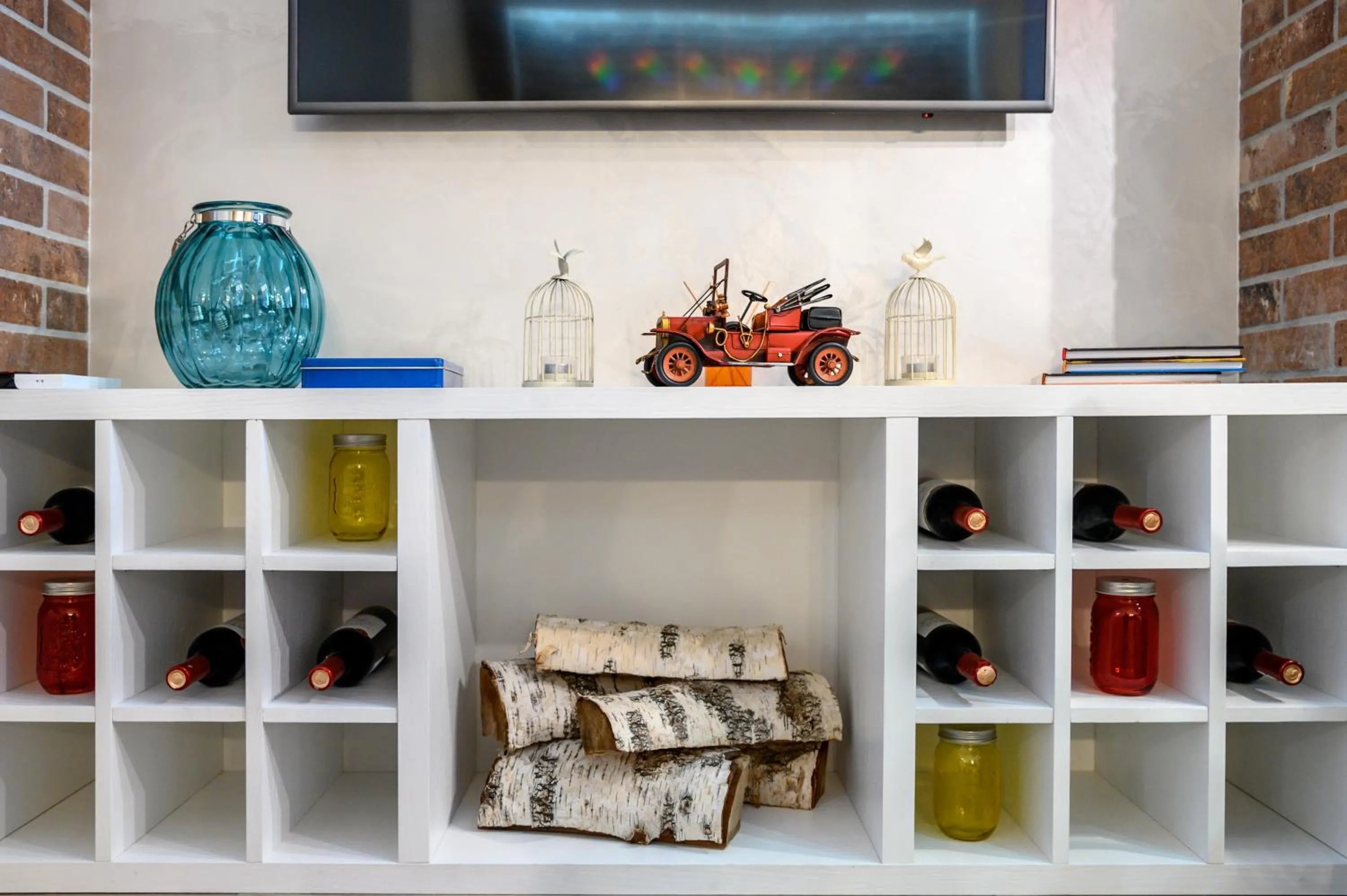 Decorative detail in Arkadia Plaza Design Apartment
