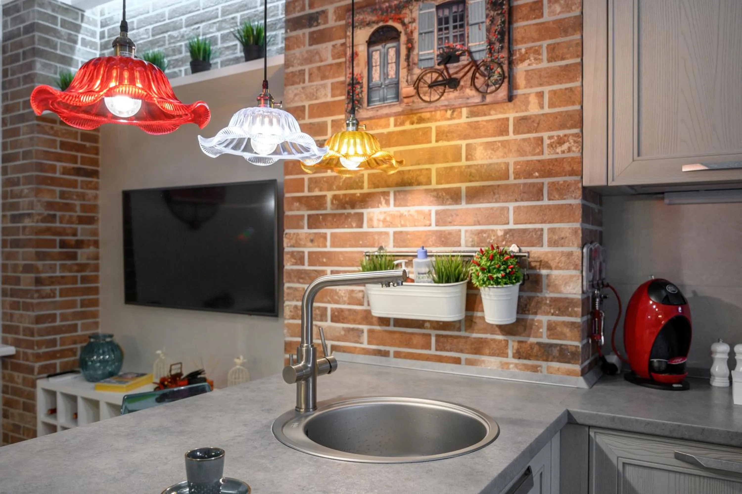 Kitchen or kitchenette in Arkadia Plaza Design Apartment