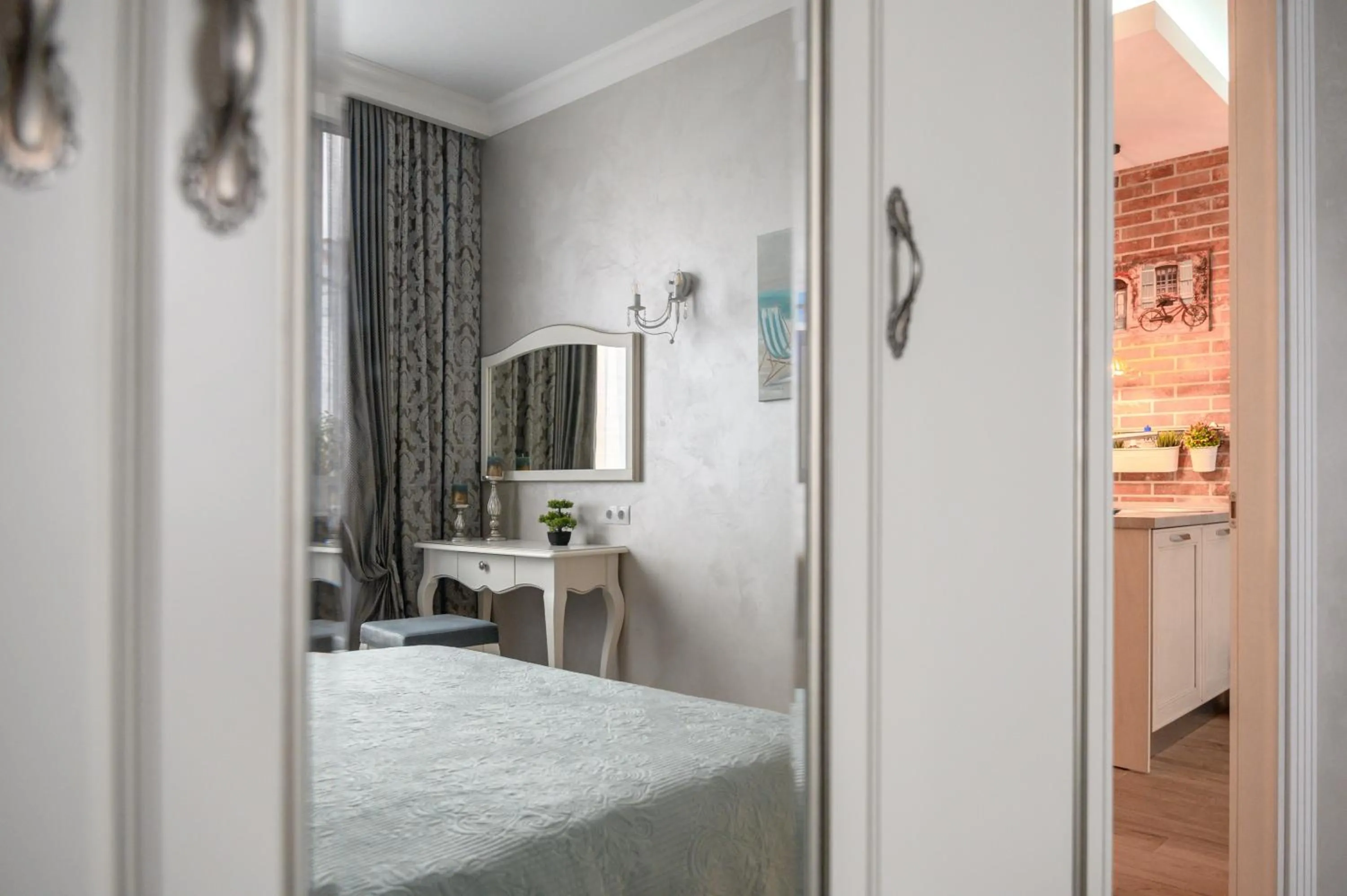 Bedroom, Bed in Arkadia Plaza Design Apartment