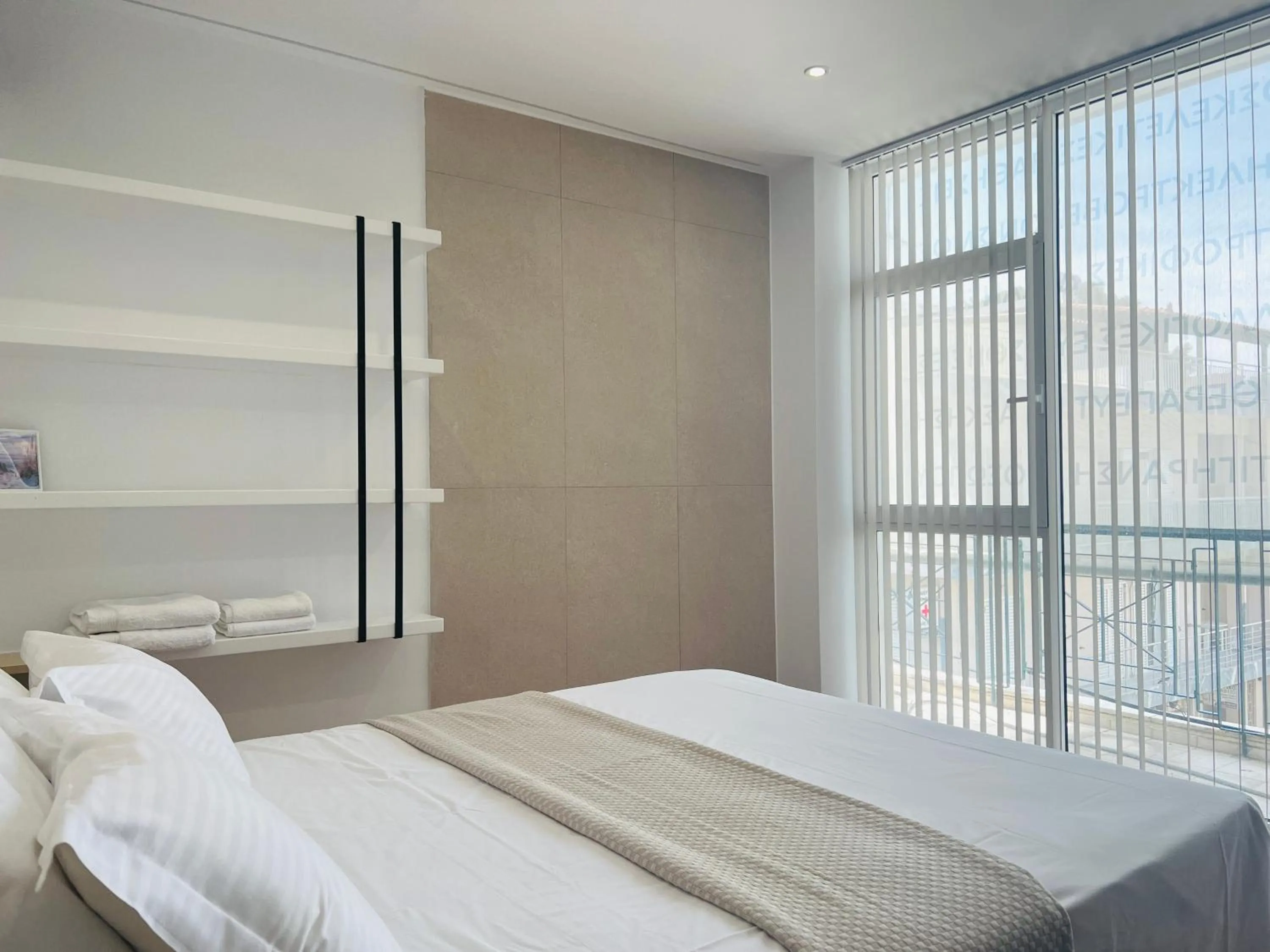 Bed in Penthouse & apartments by the Sea airport Airstay