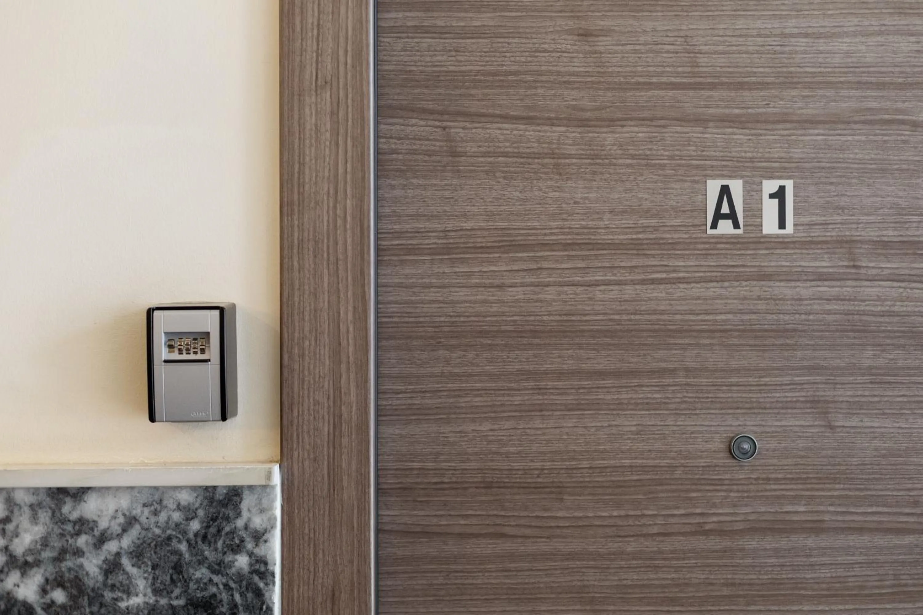 Property building in Penthouse & apartments by the Sea airport Airstay