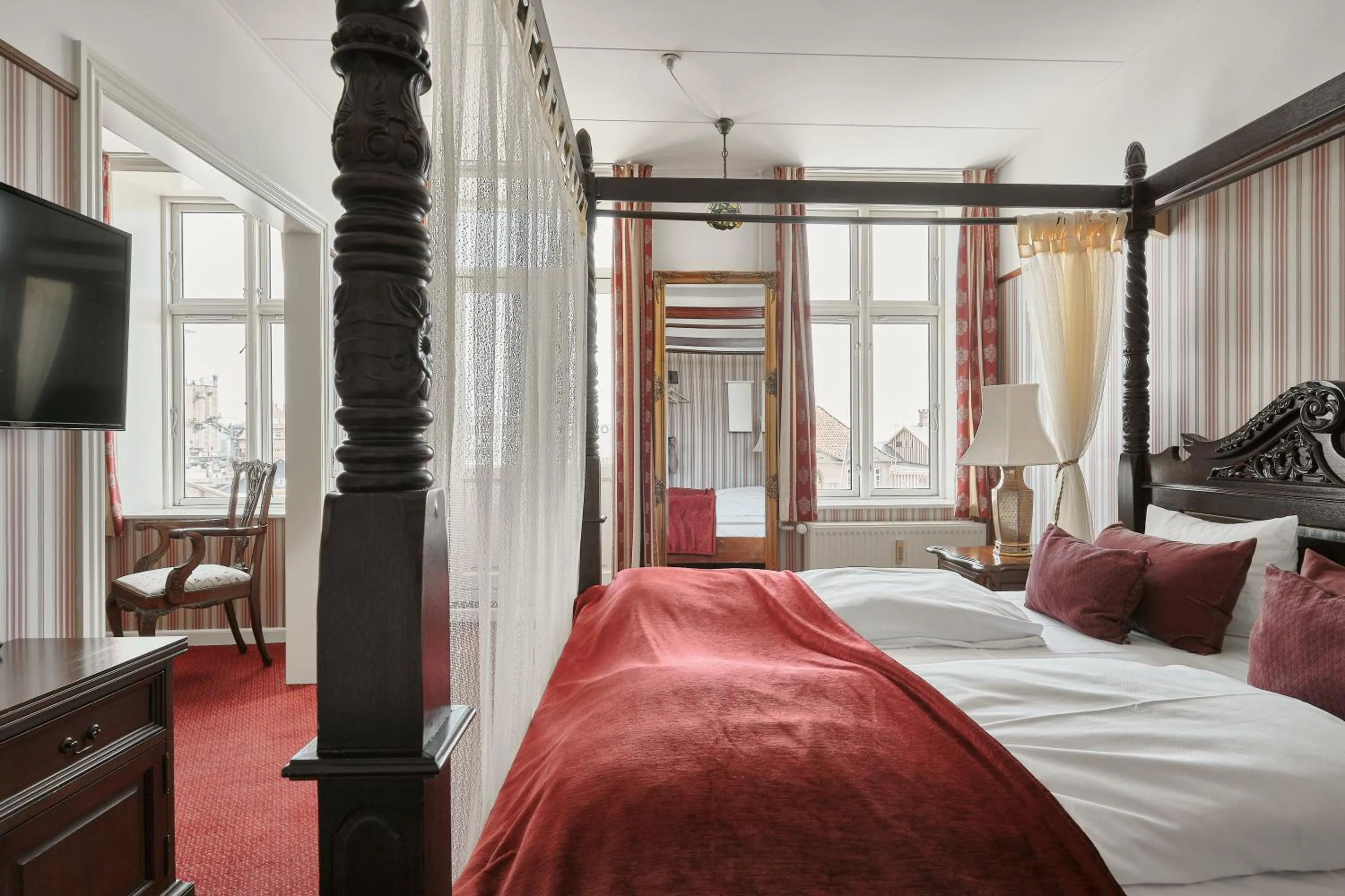 Bedroom, Bed in Hotel Ærø