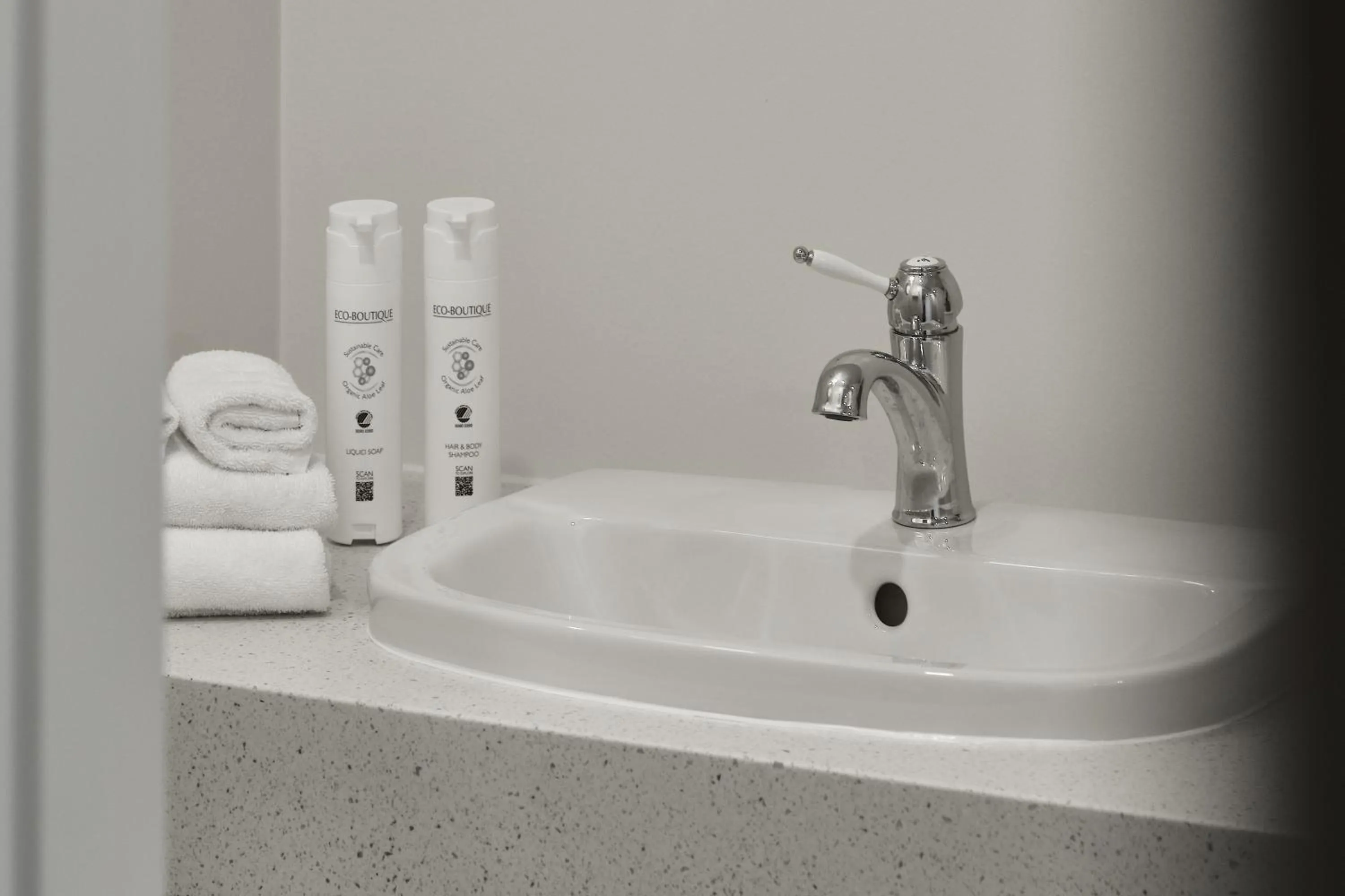 Bathroom in Hotel Ærø