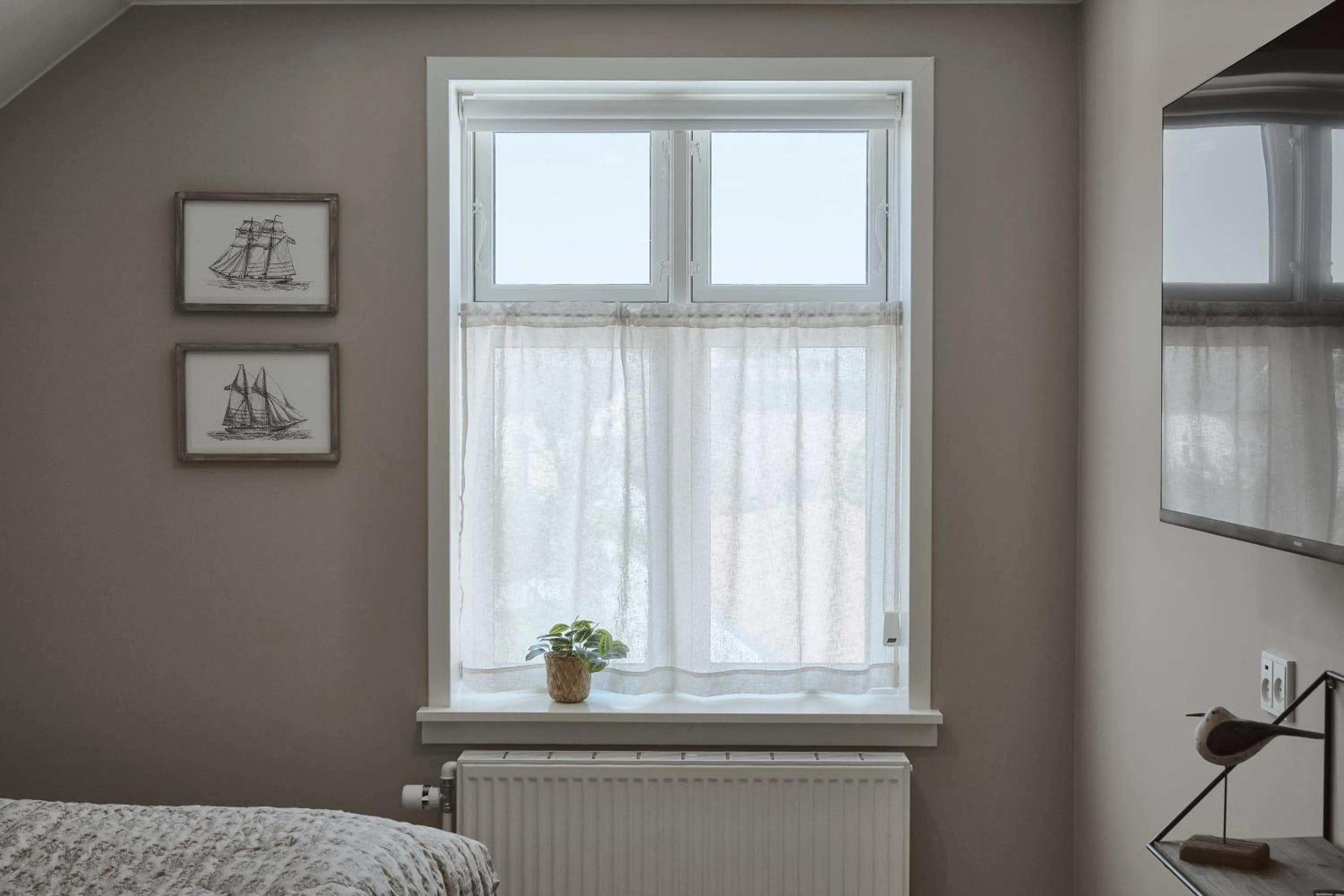 Bedroom, Bed in Hotel Ærø