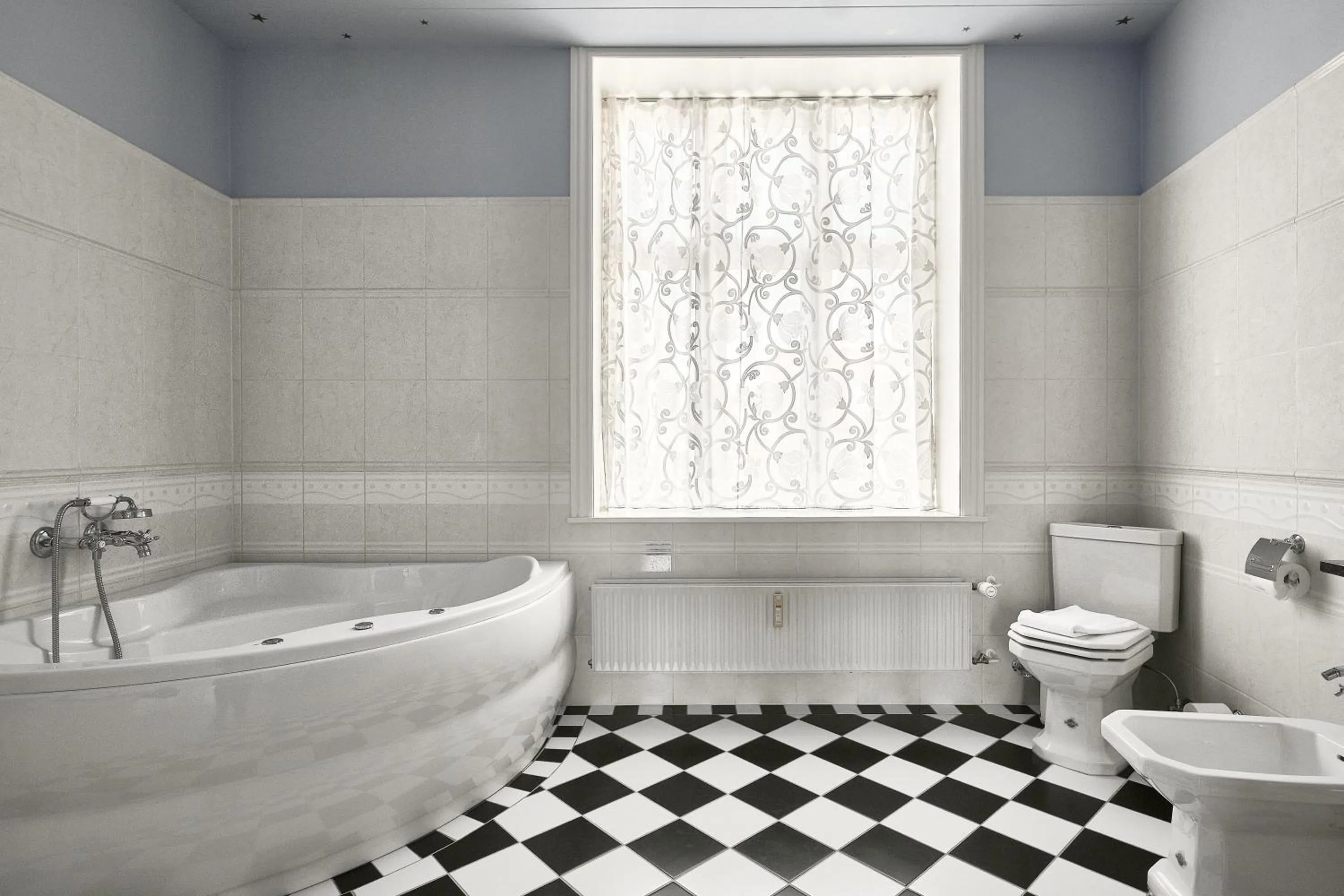 Bathroom in Hotel Ærø